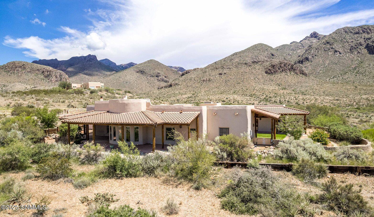 53-West Side-12 Loma Real Rd