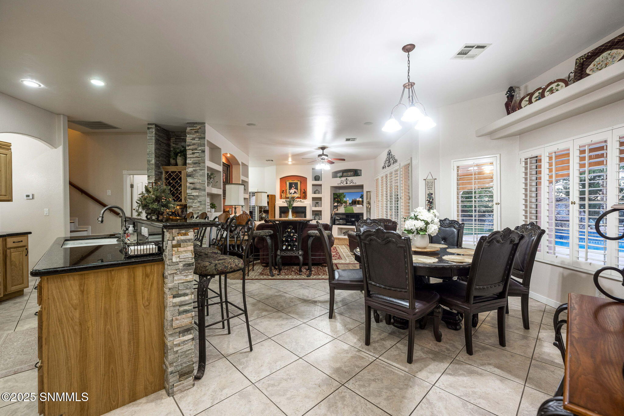 13-web-or-mls-Snappin Homes (OldFarm2750