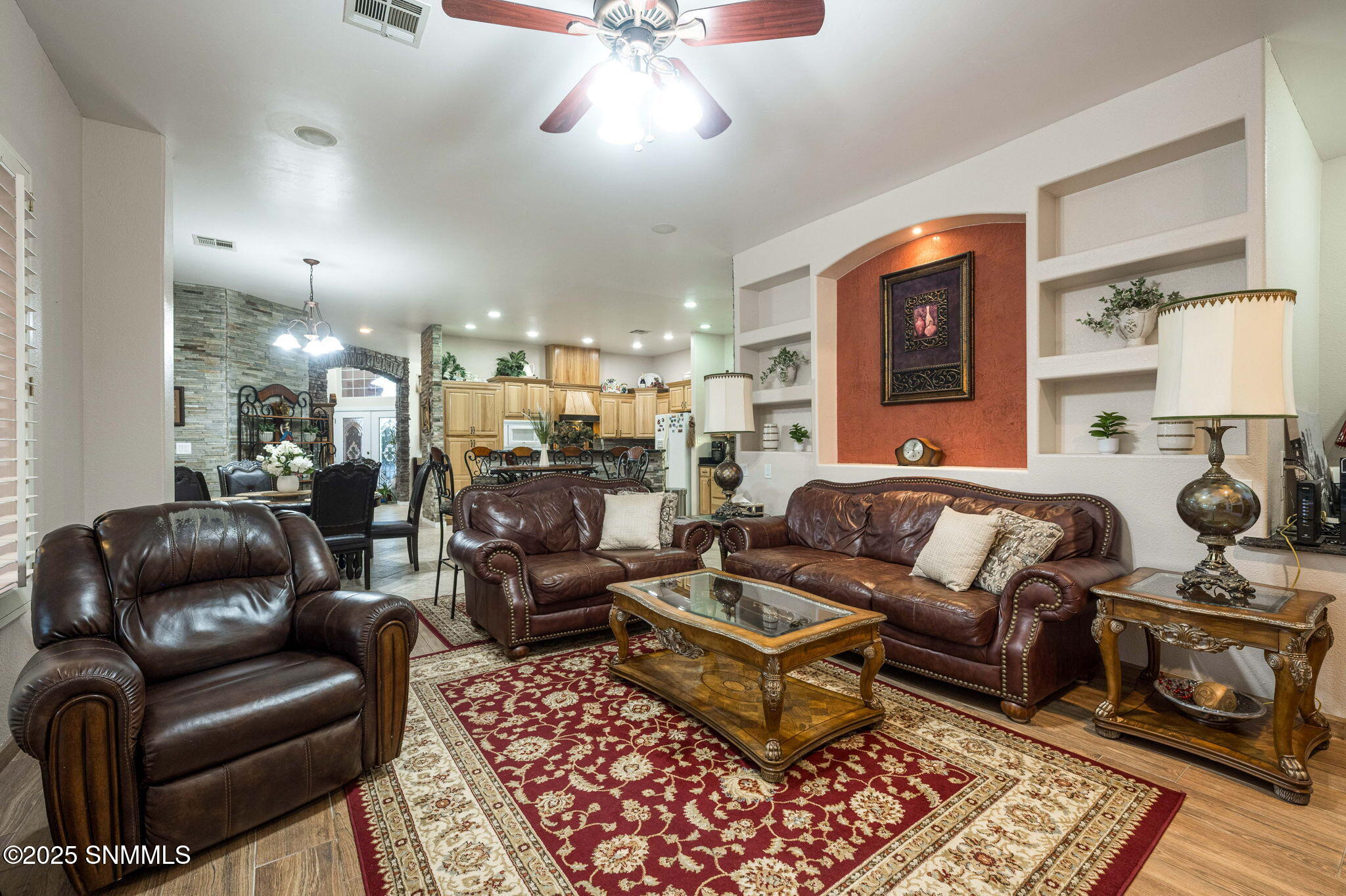 17-web-or-mls-Snappin Homes (OldFarm2750