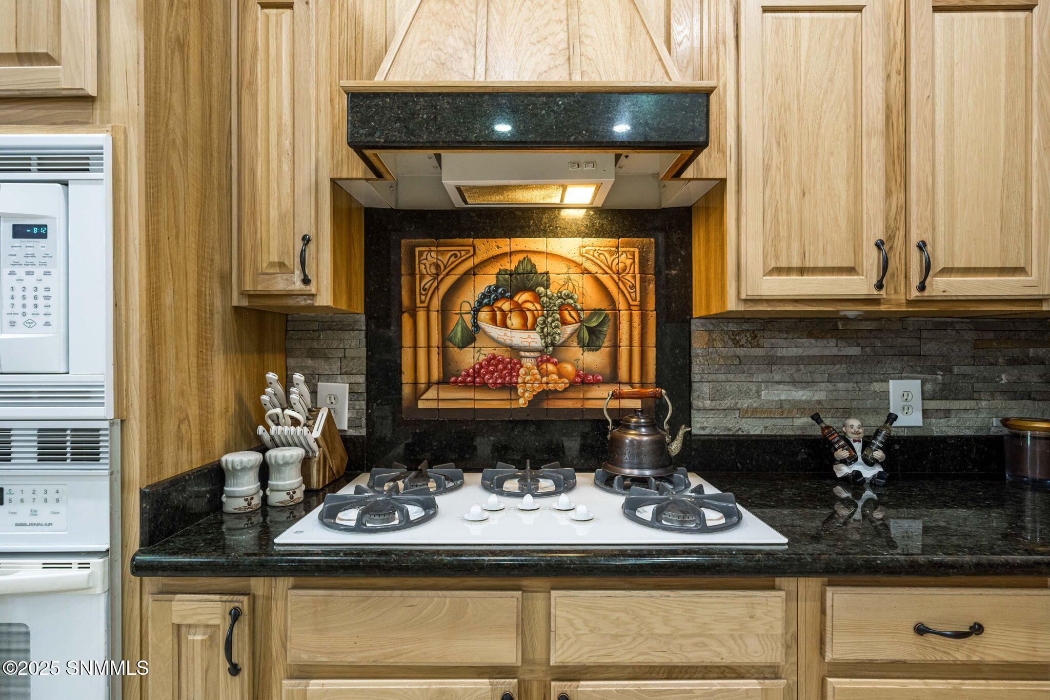 21-web-or-mls-Snappin Homes (OldFarm2750