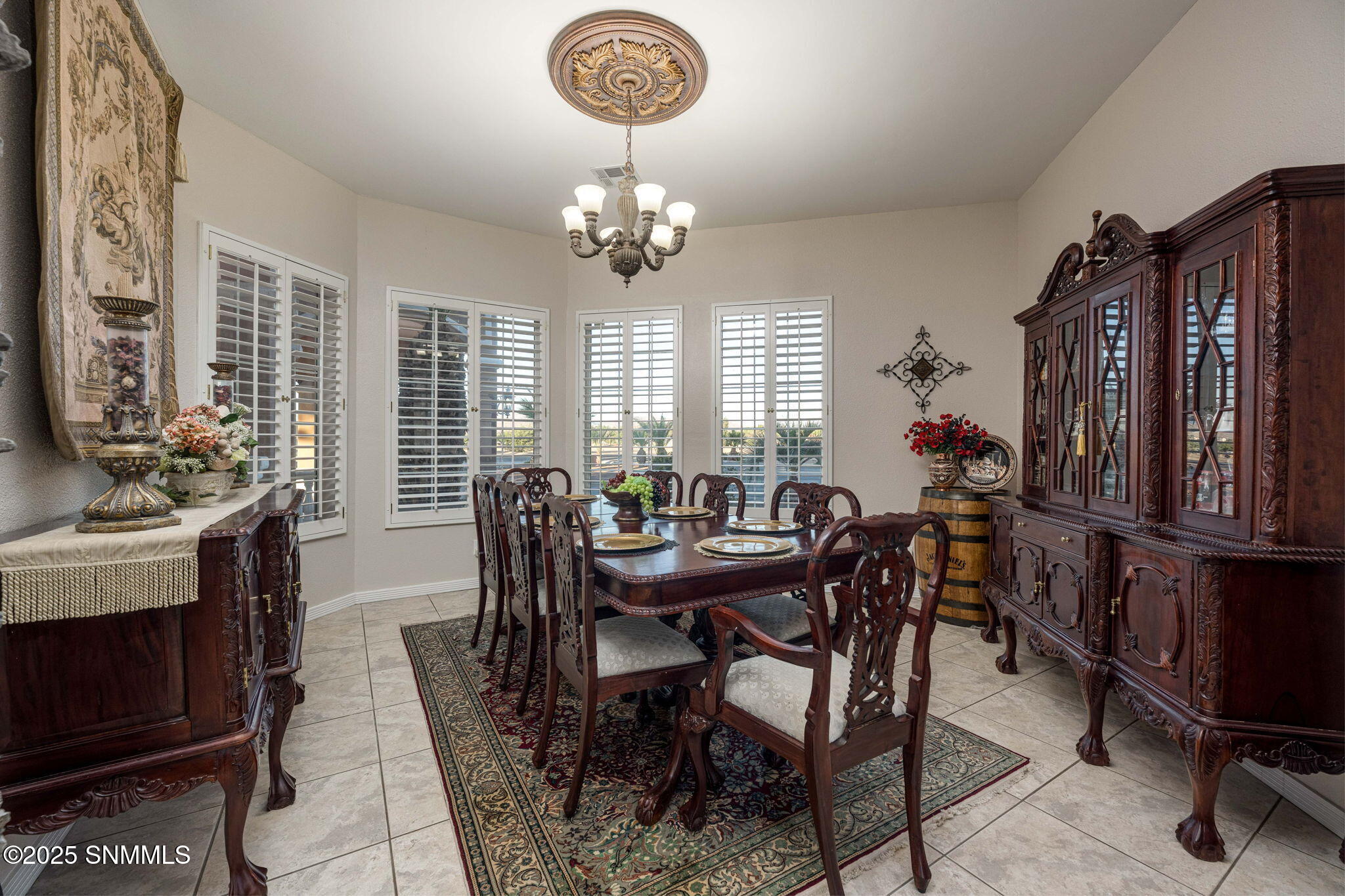 25-web-or-mls-Snappin Homes (OldFarm2750