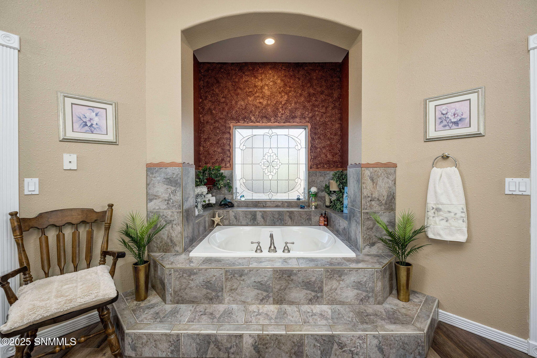 35-web-or-mls-Snappin Homes (OldFarm2750