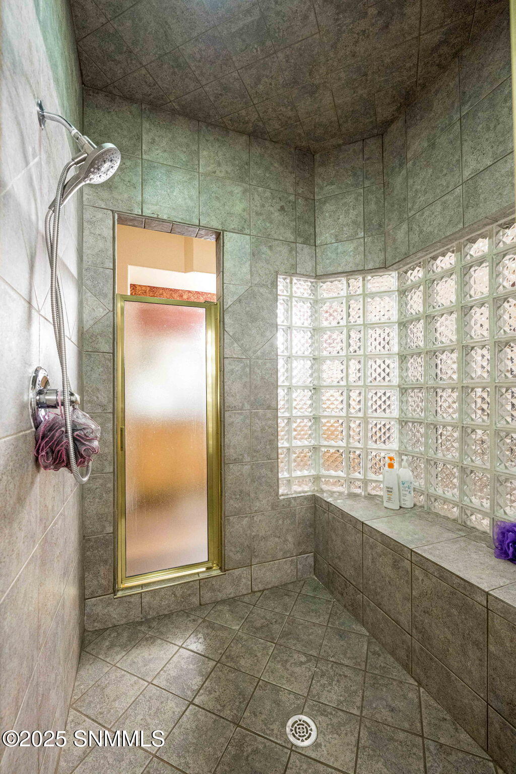 38-web-or-mls-Snappin Homes (OldFarm2750