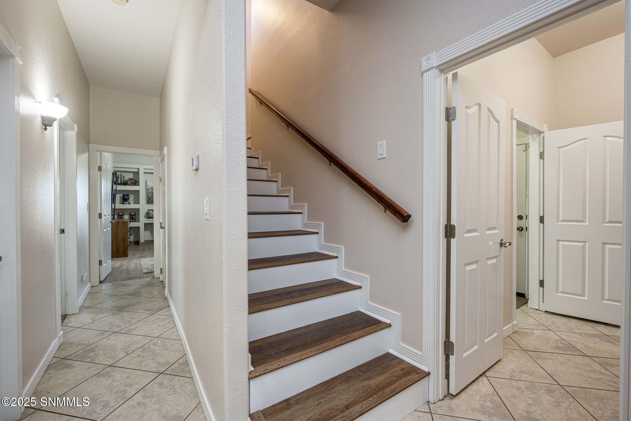 53-web-or-mls-Snappin Homes (OldFarm2750