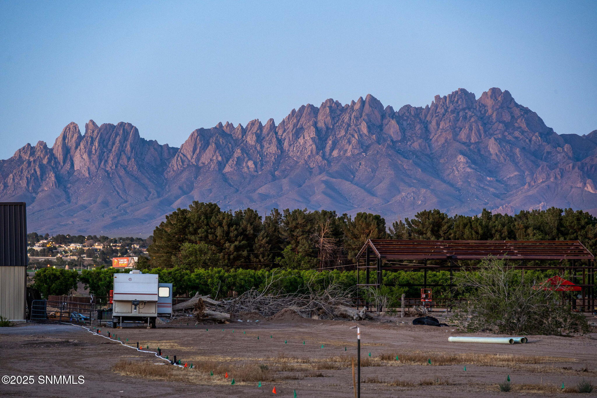 6-web-or-mls-Snappin Homes (OldFarm2750)