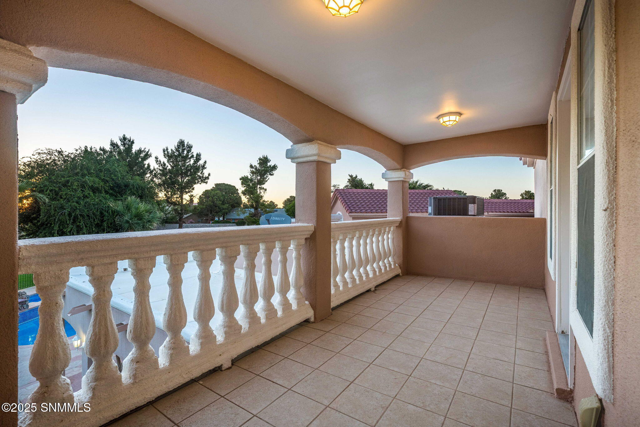 64-web-or-mls-Snappin Homes (OldFarm2750