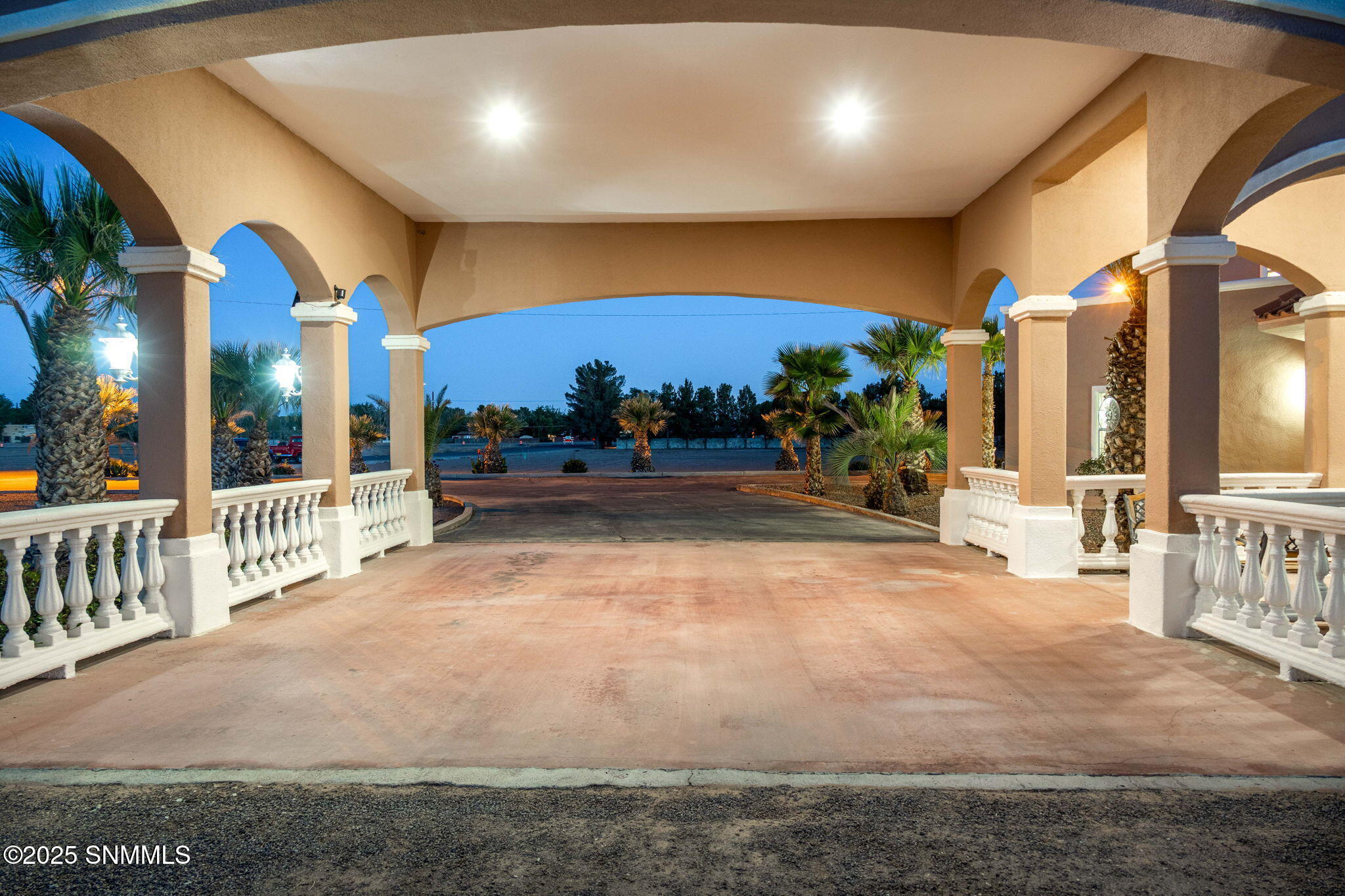 7-web-or-mls-Snappin Homes (OldFarm2750)