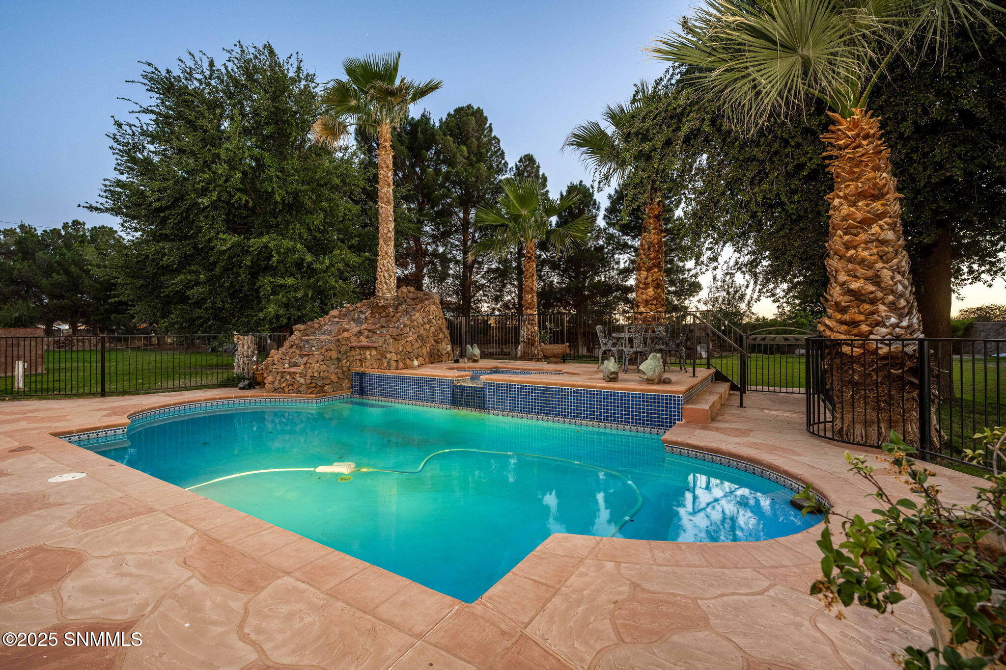 71-web-or-mls-Snappin Homes (OldFarm2750