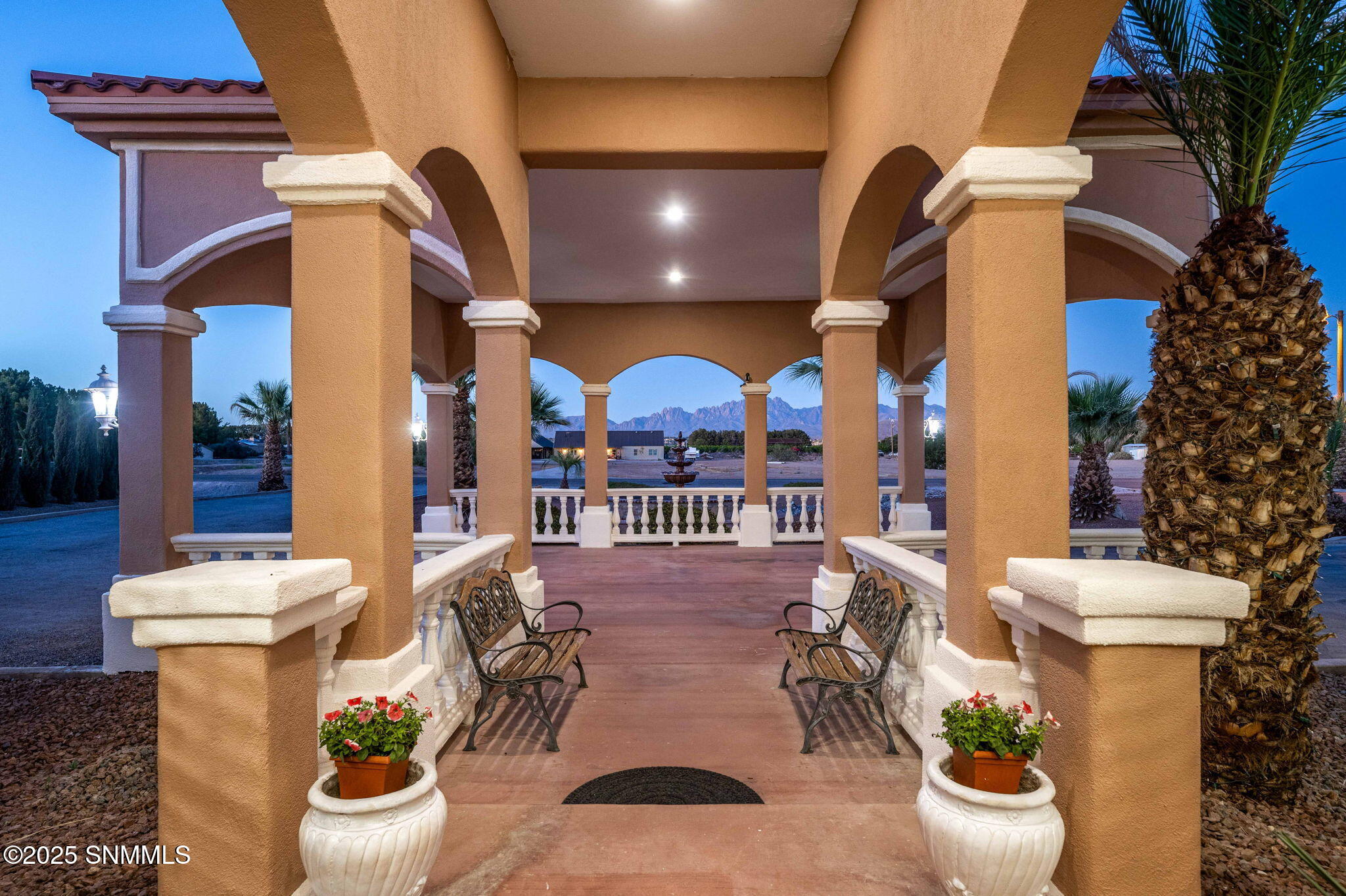 9-web-or-mls-Snappin Homes (OldFarm2750)