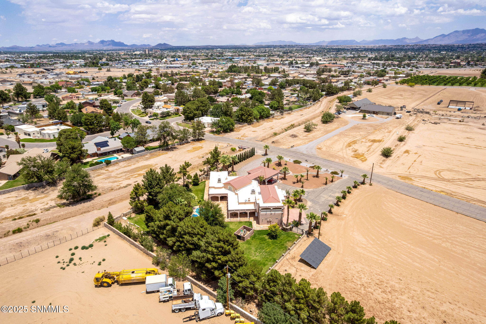 90-web-or-mls-Snappin Homes (OldFarm2750