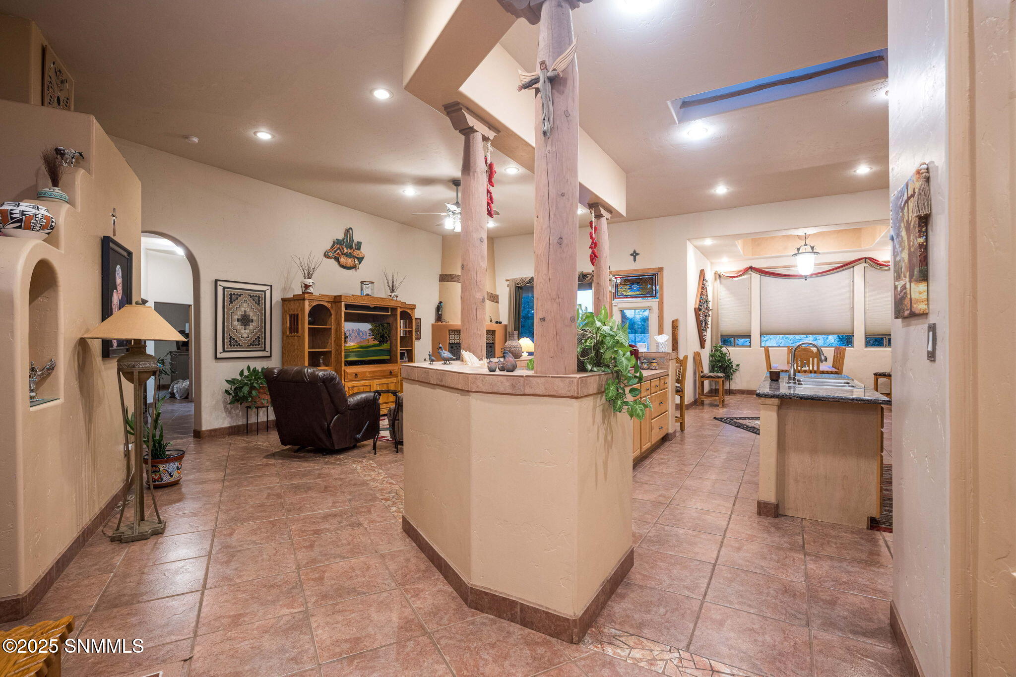 8-web-or-mls-Snappin Homes (AngelFire522