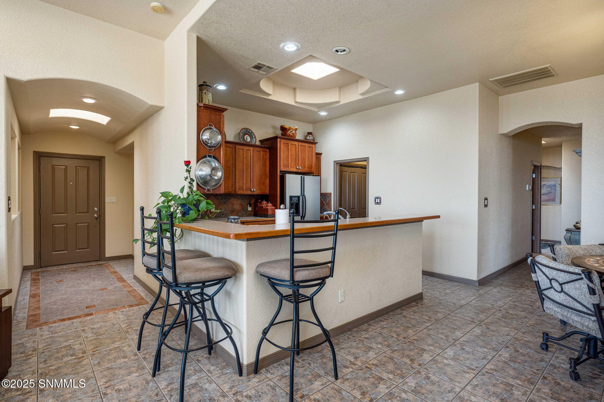 13-web-or-mls-Snappin Homes (SpaceMurals