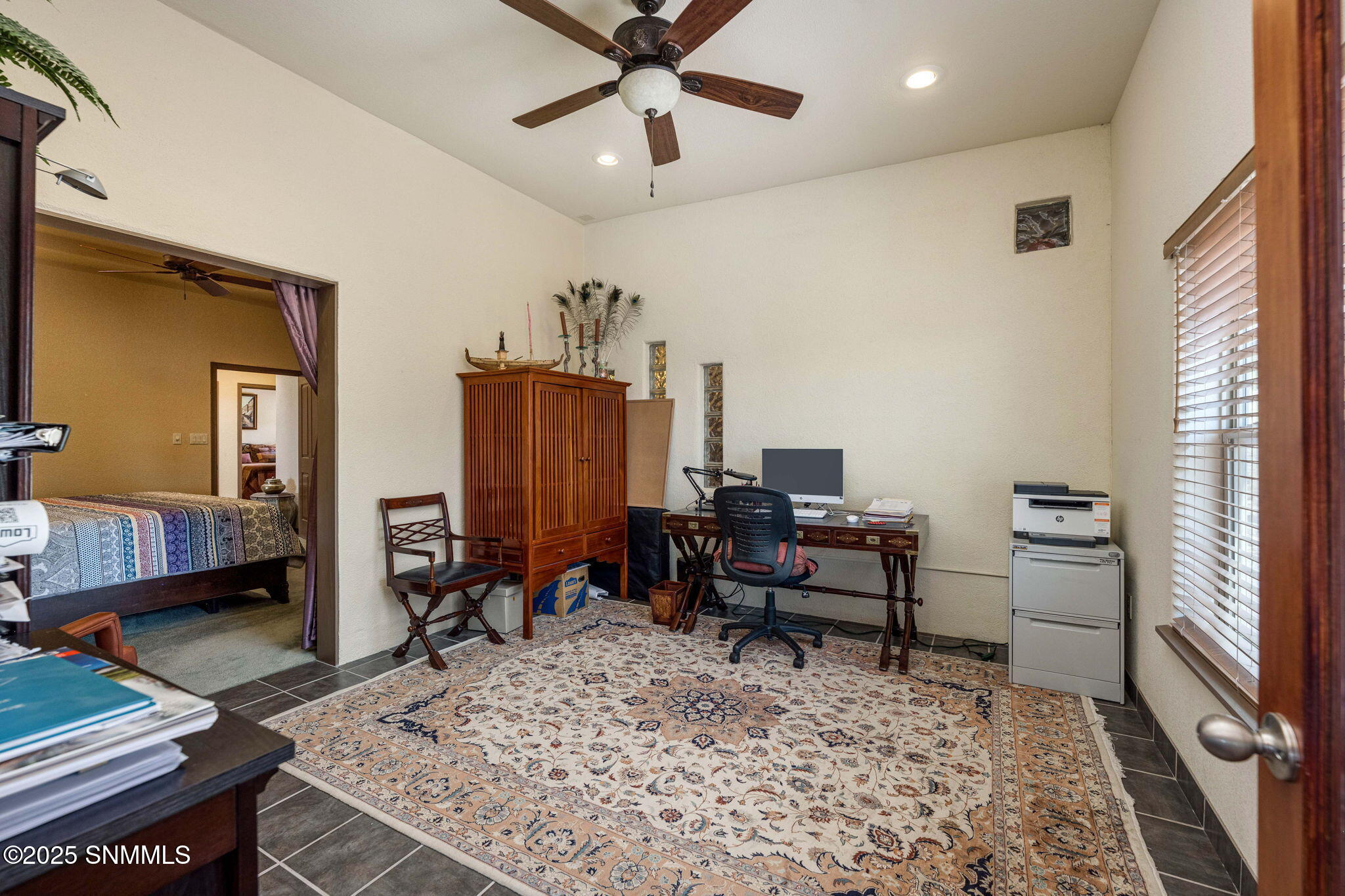 25-web-or-mls-Snappin Homes (SpaceMurals