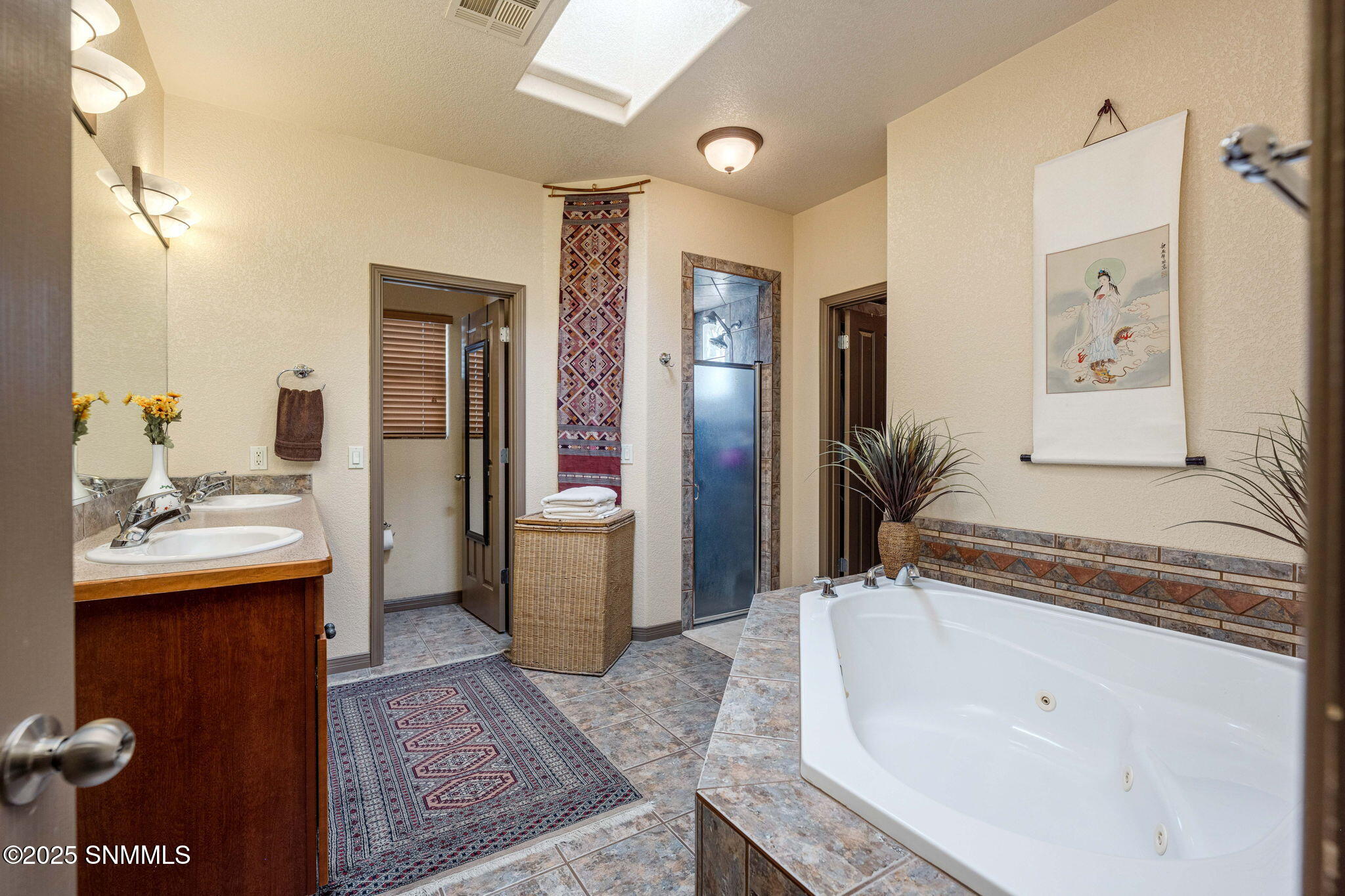 30-web-or-mls-Snappin Homes (SpaceMurals