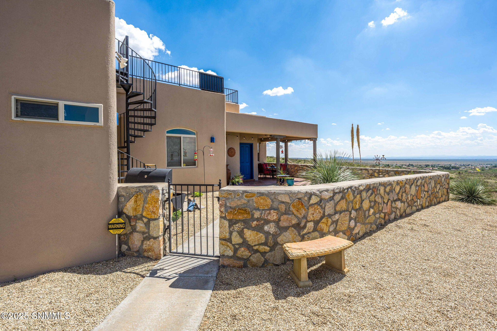 2-web-or-mls-Snappin Homes (SpaceMurals1