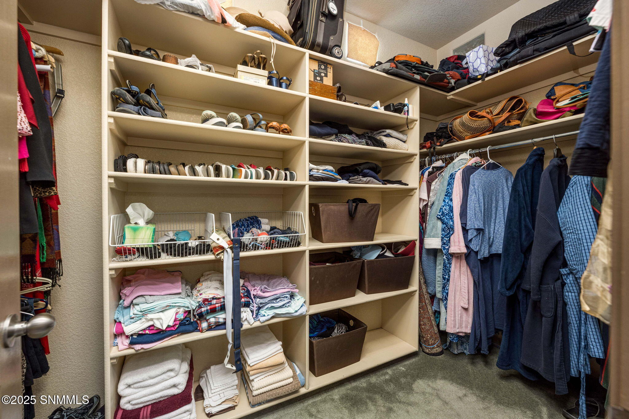 35-web-or-mls-Snappin Homes (SpaceMurals