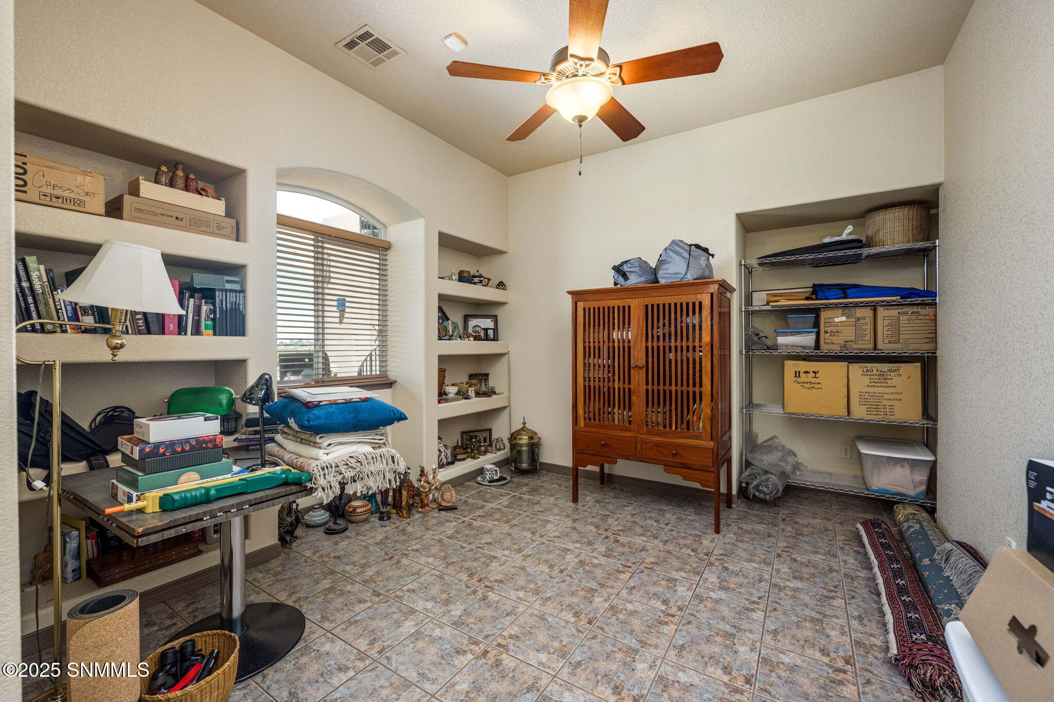 36-web-or-mls-Snappin Homes (SpaceMurals