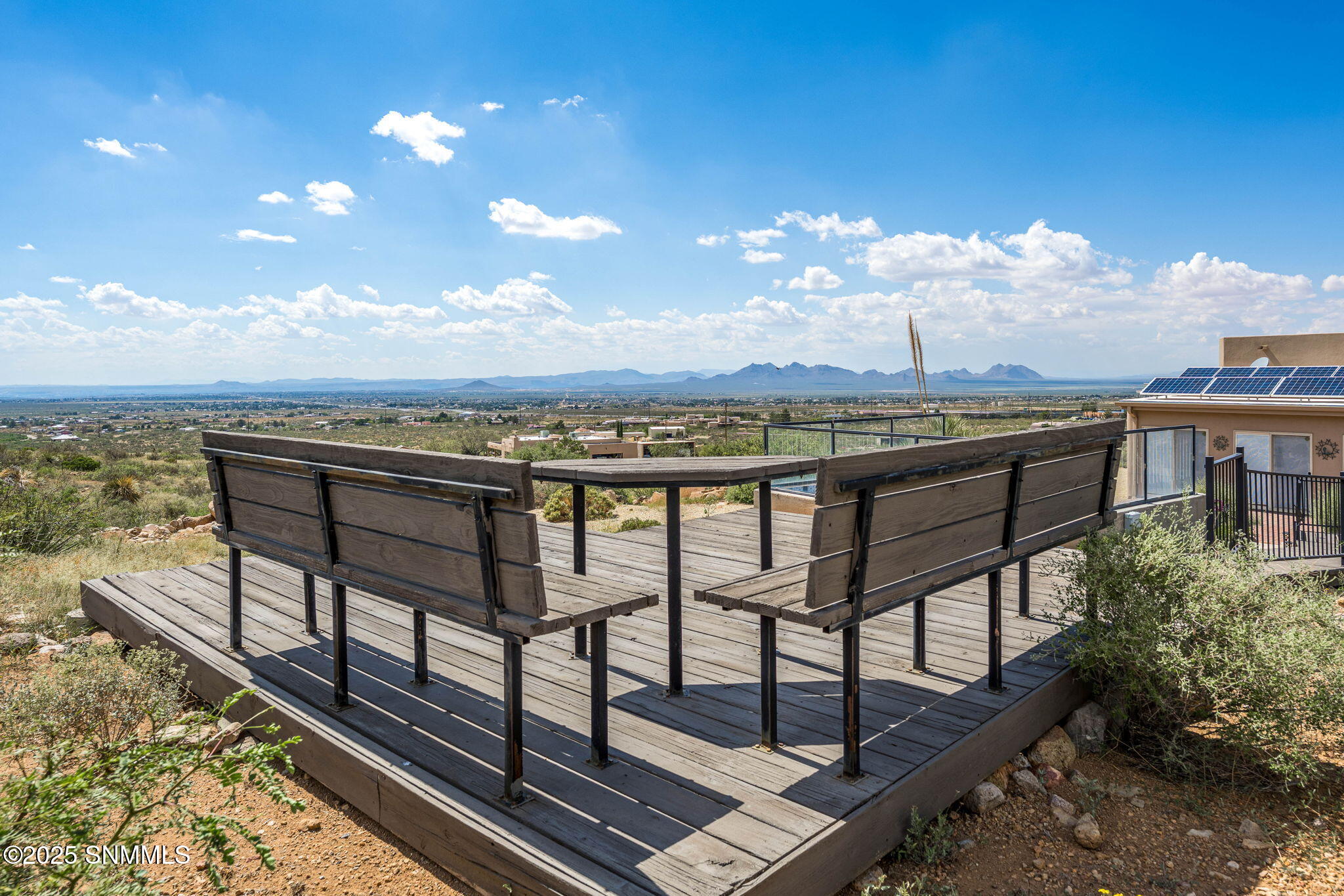 53-web-or-mls-Snappin Homes (SpaceMurals