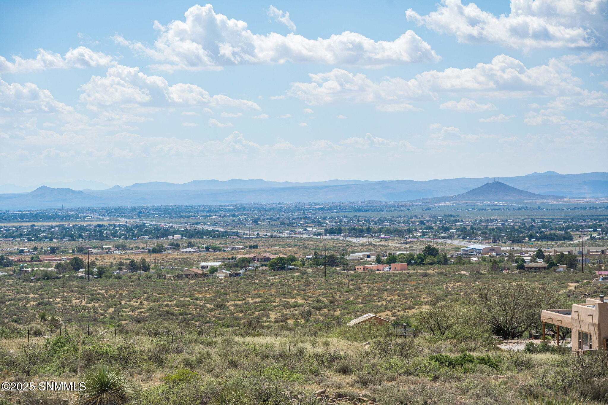 56-web-or-mls-Snappin Homes (SpaceMurals