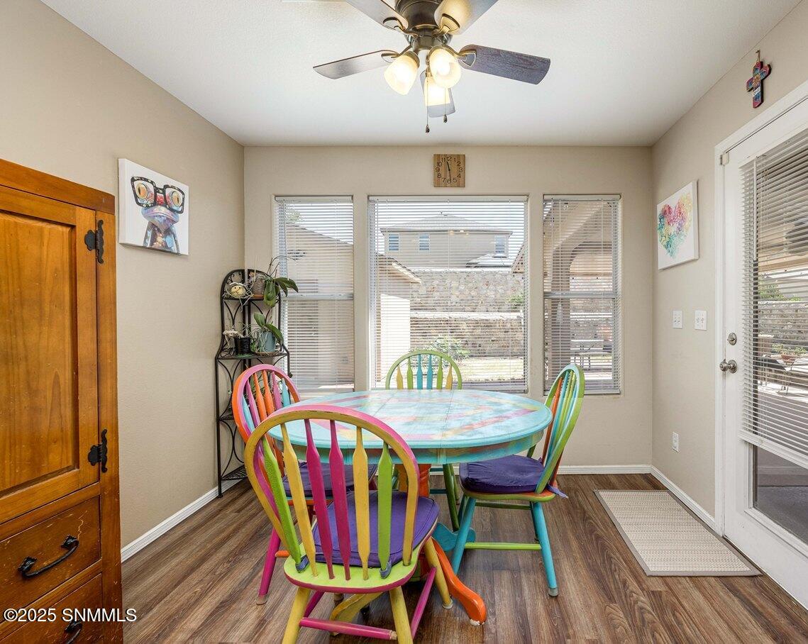 14-Breakfast Nook-4640 Salado Creek-17