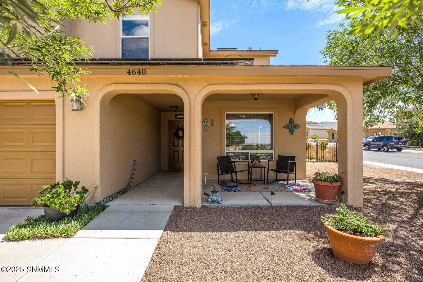 02-Front Porch-4640 Salado Creek-04