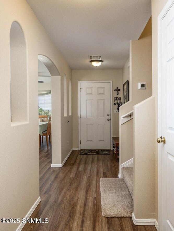 04-Front Entry-4640 Salado Creek-07