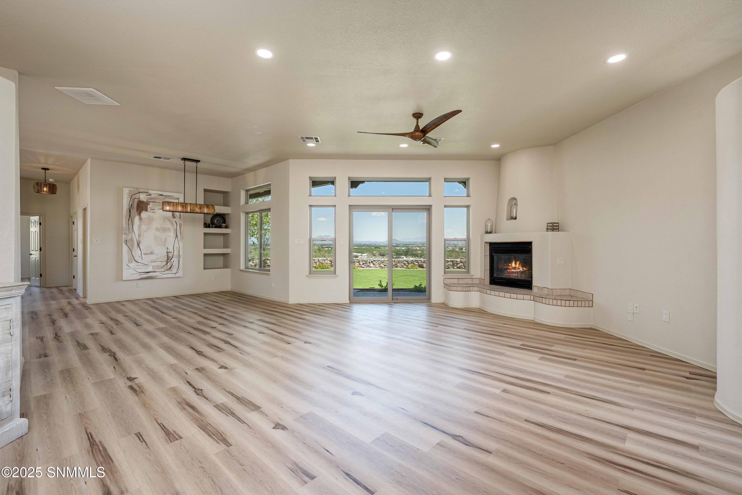 Snappin Homes (VistaSierra1810)-7