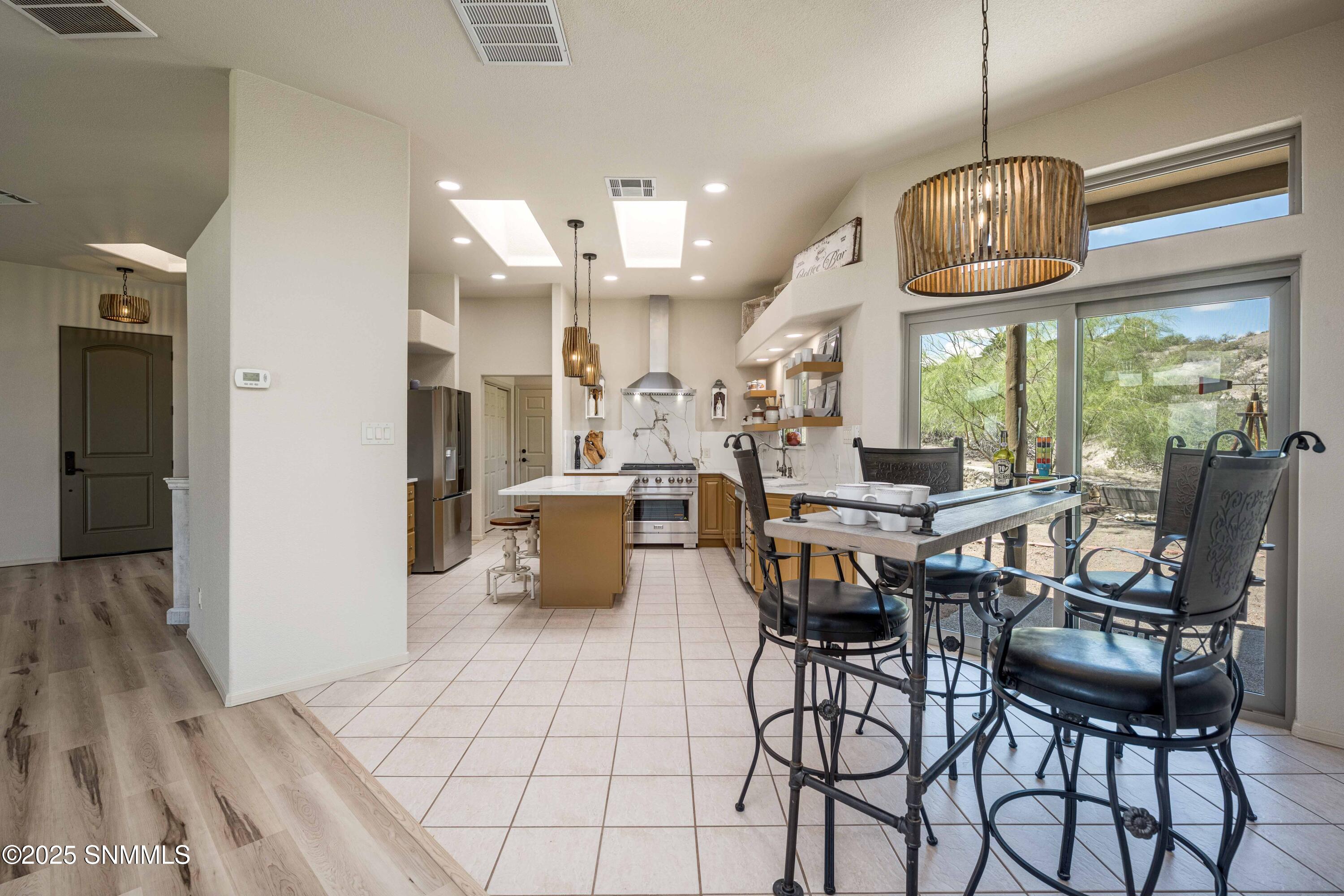 Snappin Homes (VistaSierra1810)-12