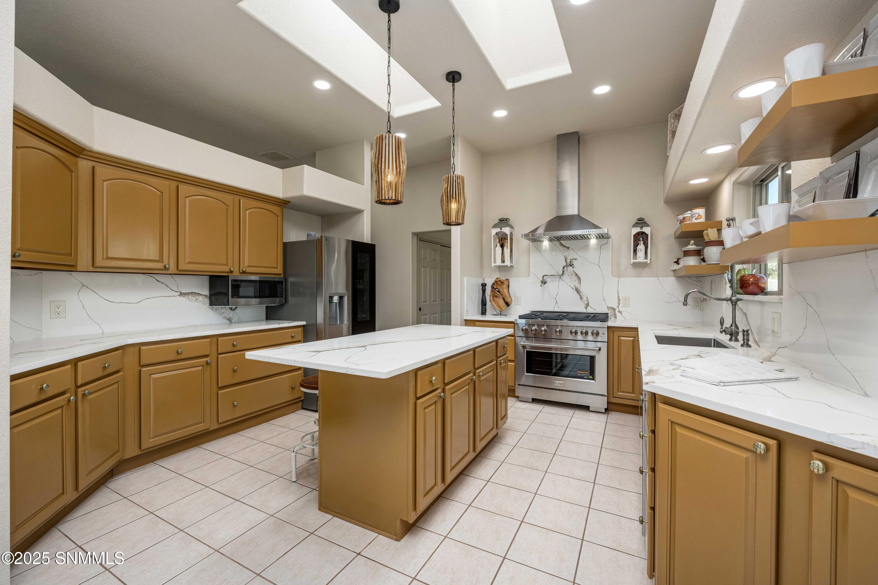 Snappin Homes (VistaSierra1810)-13