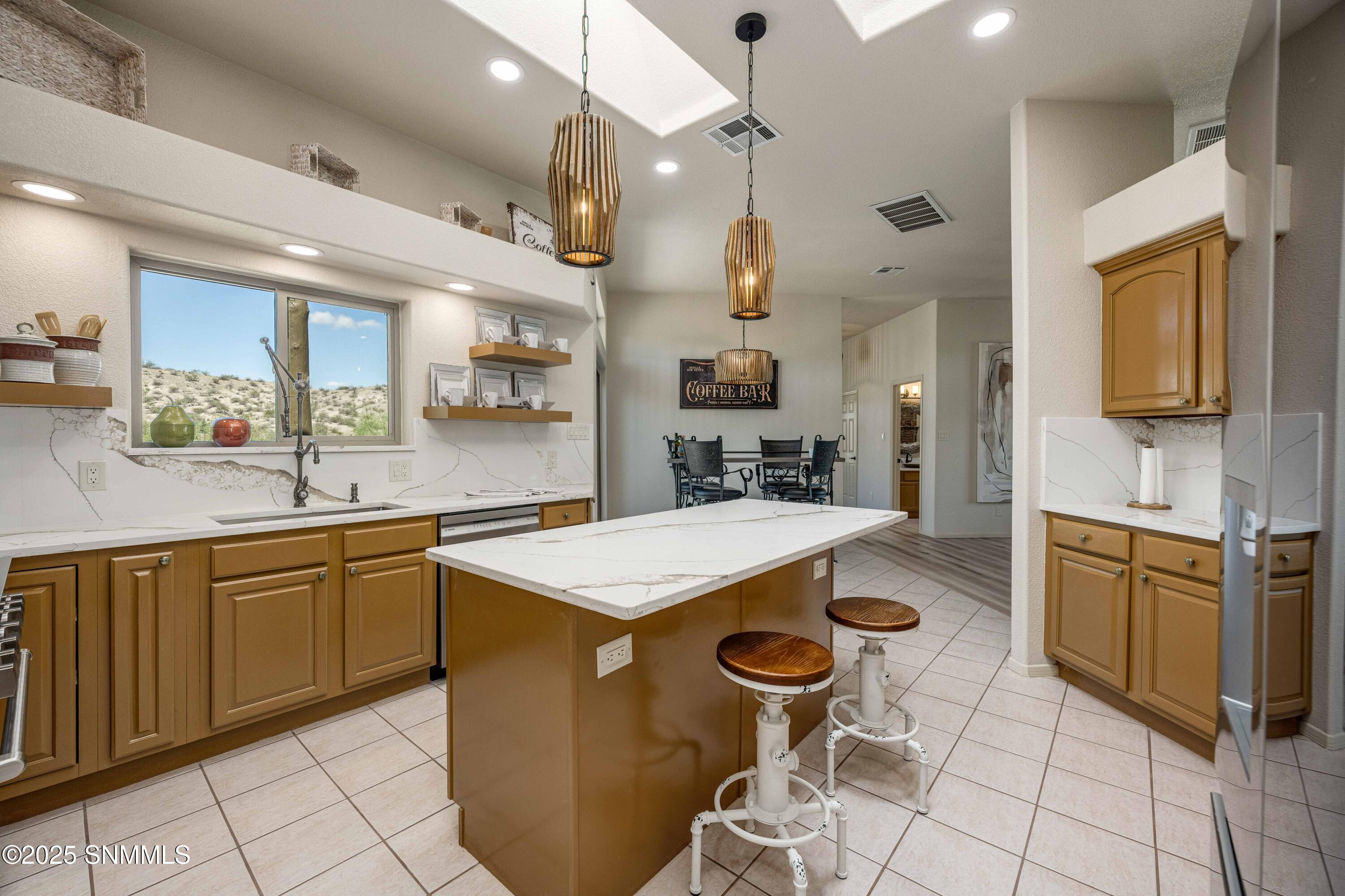 Snappin Homes (VistaSierra1810)-17