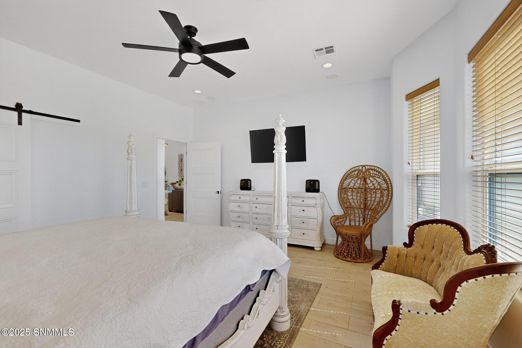 42-043_3D-Casas-4703-Briareus-Dr-0830202