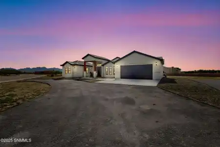 4703 Briareus Drive, Las Cruces, New Mexico 88005, 4 Bedrooms Bedrooms, ,4 BathroomsBathrooms,Residential,For Sale,Briareus,2502745