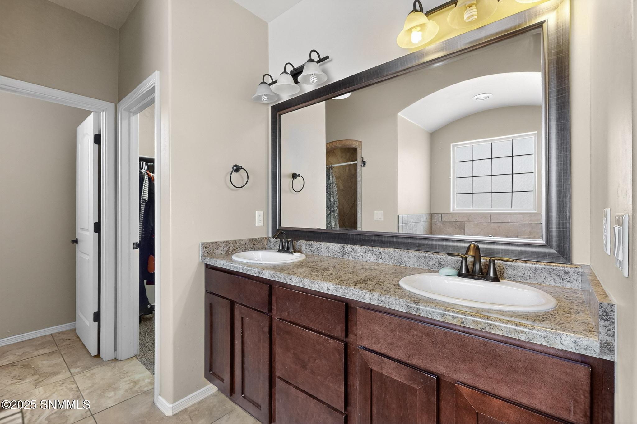 21-037_3D-Casas-3609-San-Clemente-Ave-08