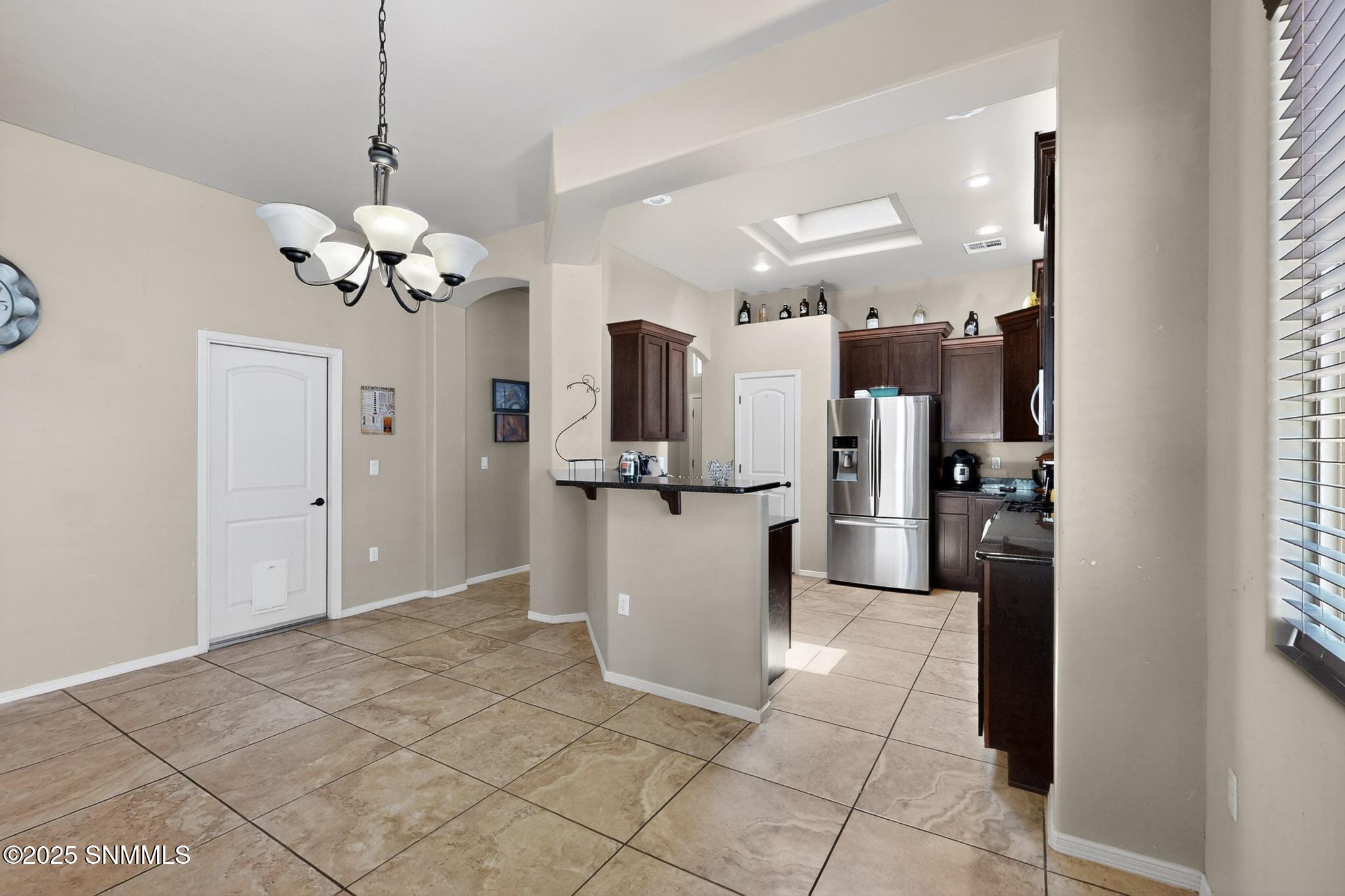 9-021_3D-Casas-3609-San-Clemente-Ave-081