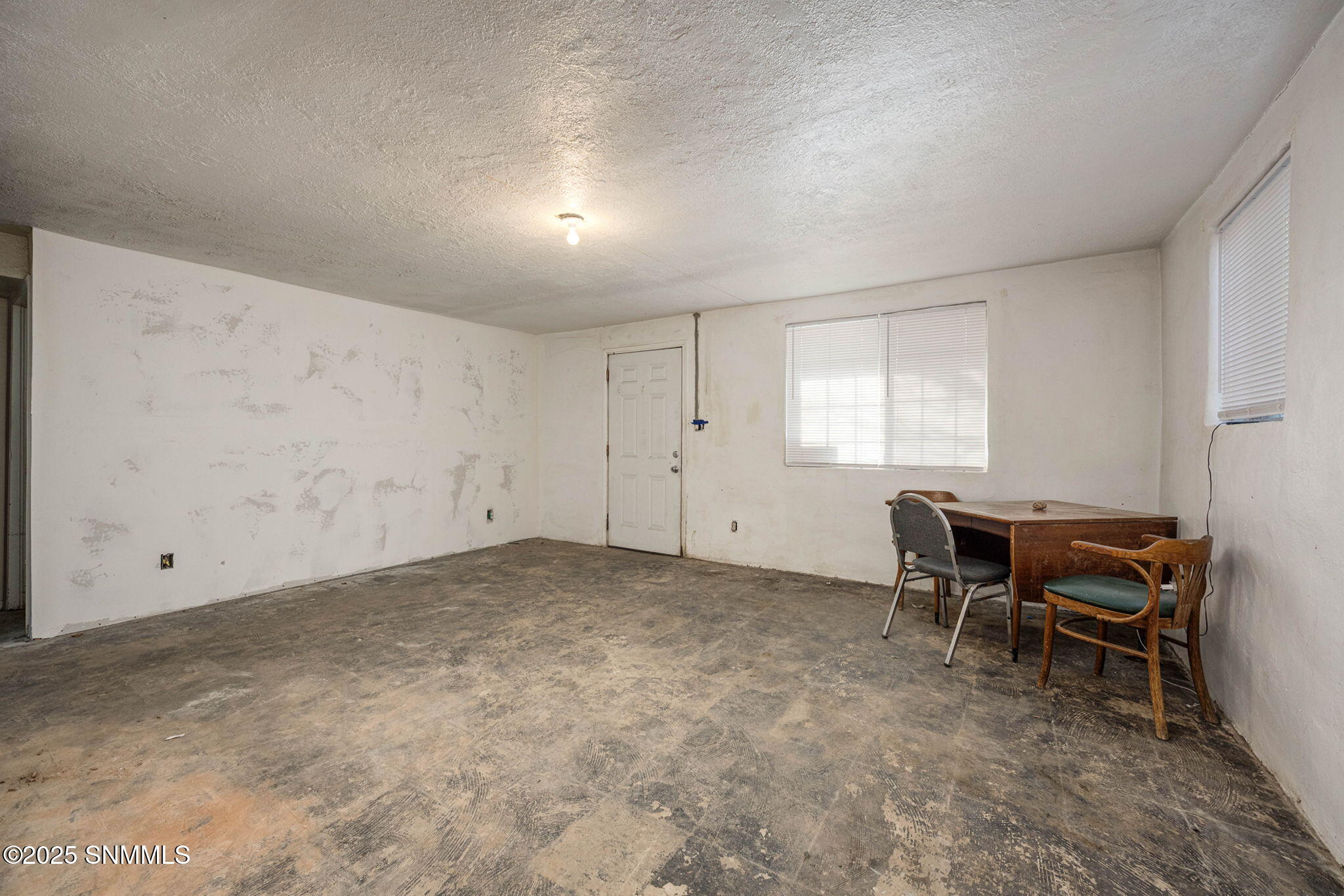 8-web-or-mls-Snappin Homes (Martinez240)