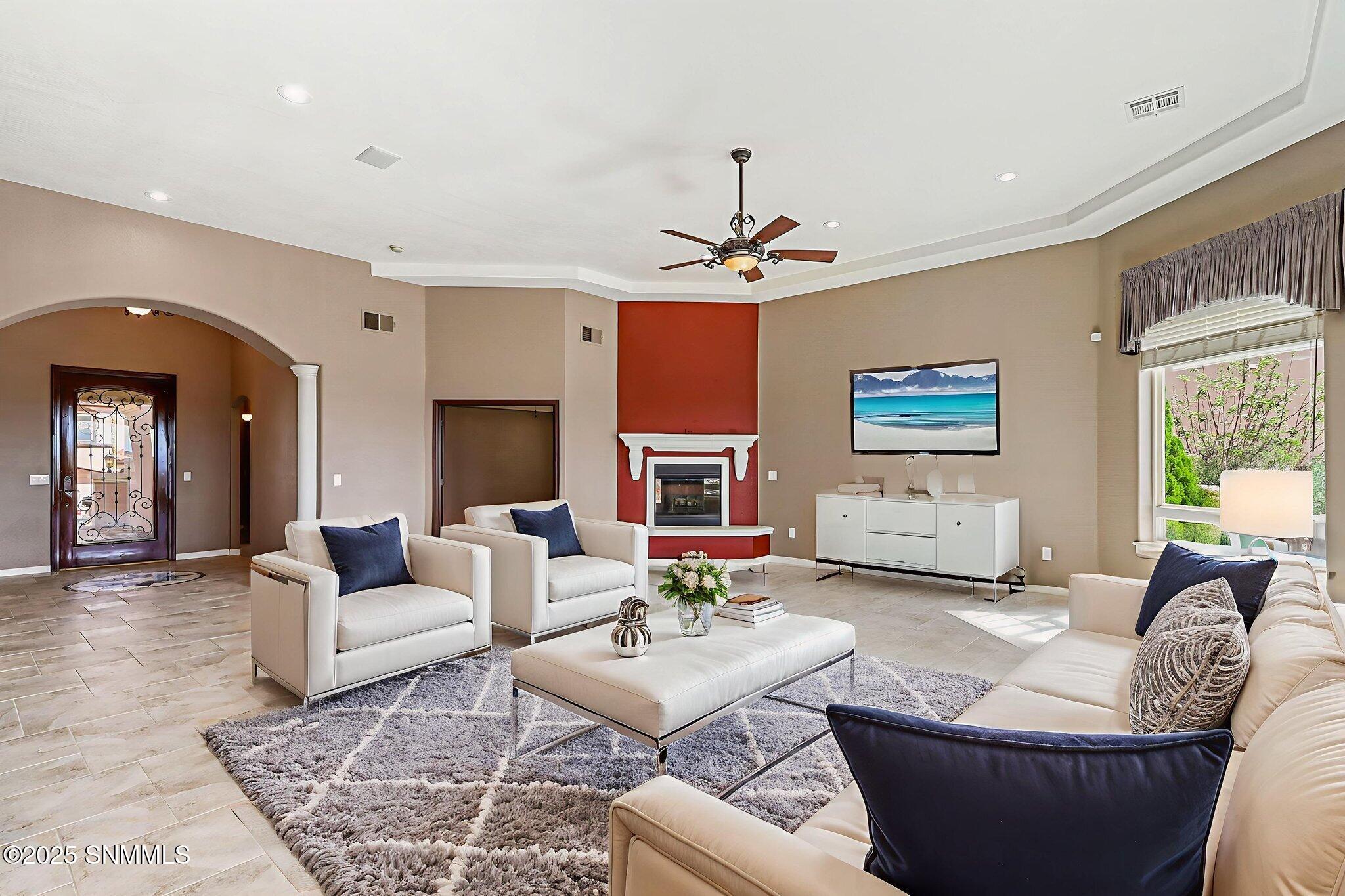 39-web-or-mls-IMG_6399 virtually staged