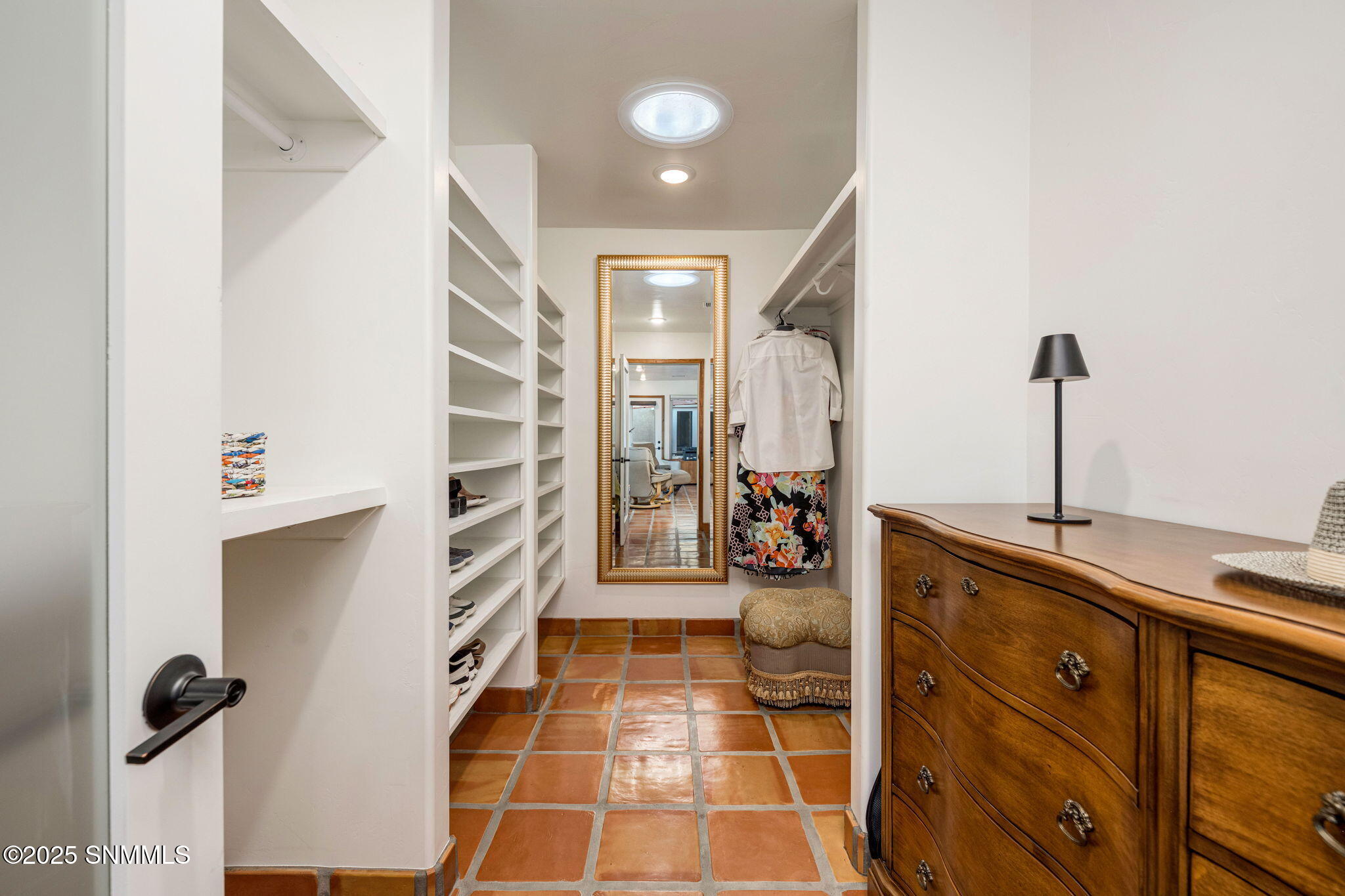 48-web-or-mls-Snappin Homes (Estrada3070