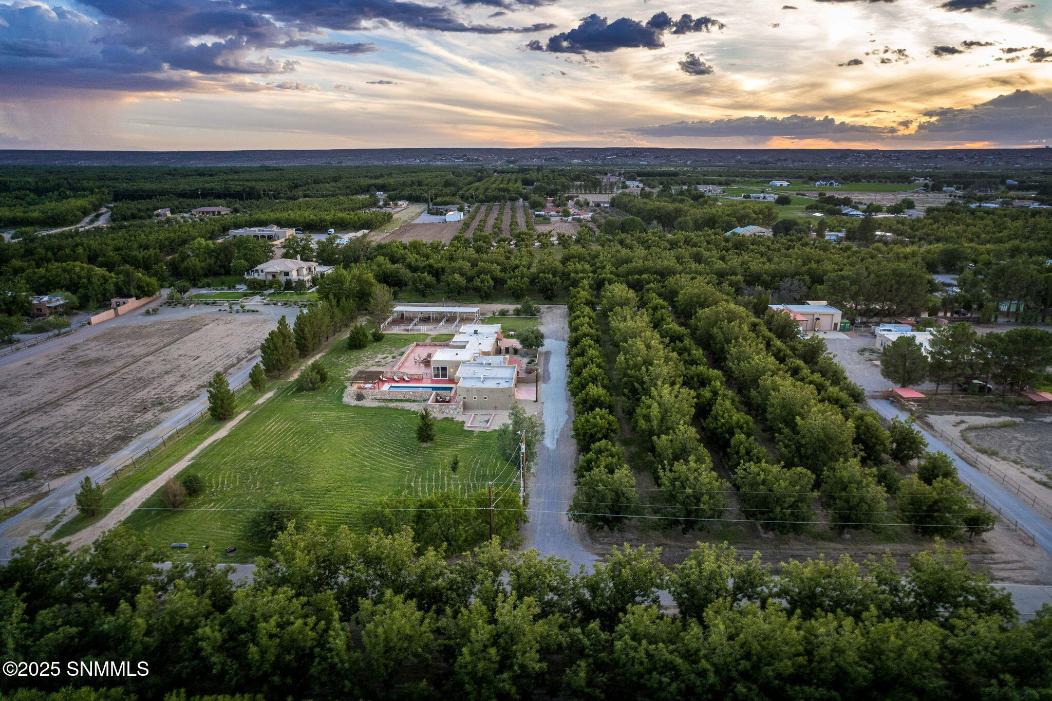 17-web-or-mls-Snappin Homes (Estrada3070