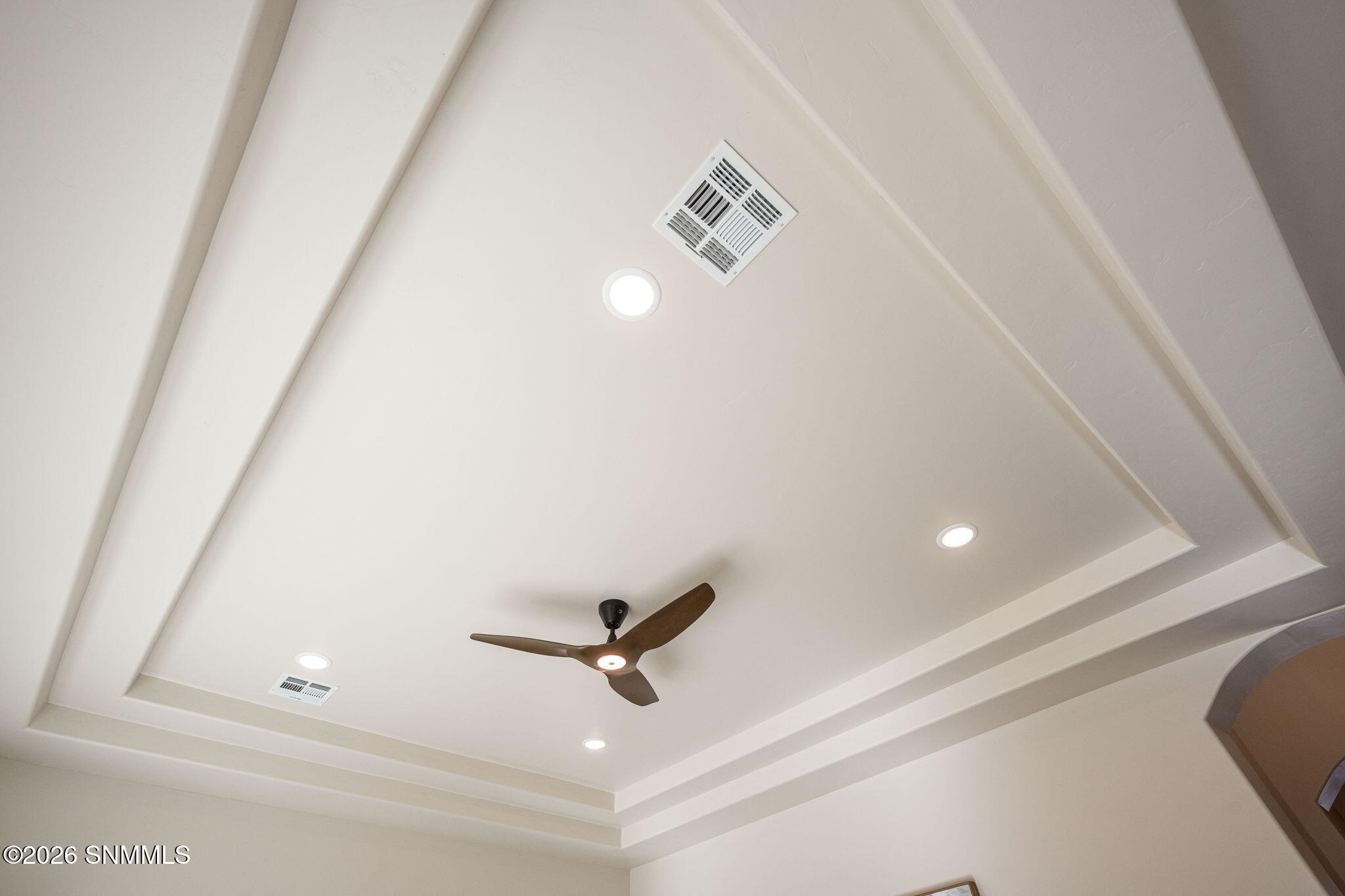 11-web-or-mls-Snappin Homes (Portrait382