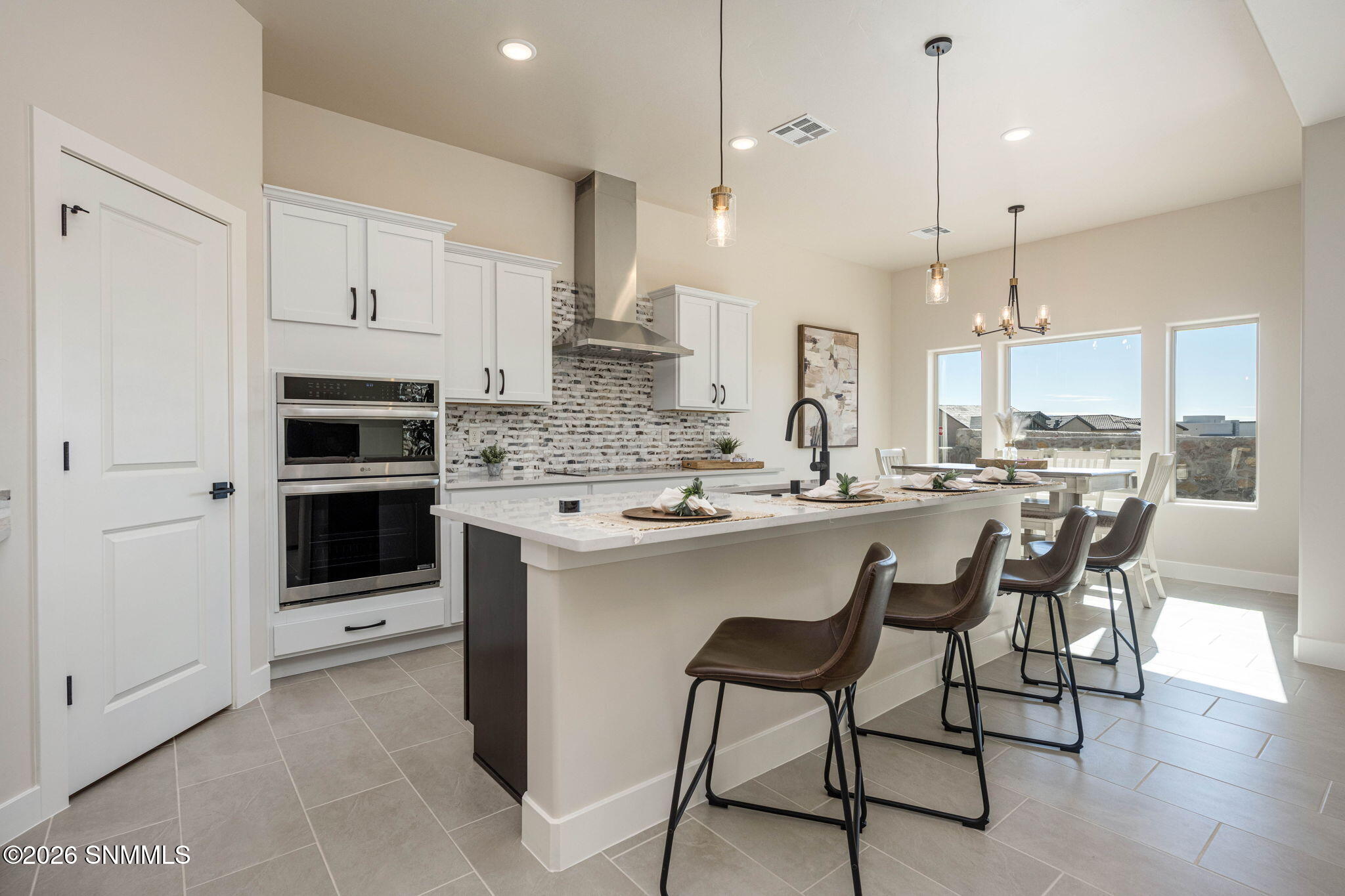 14-web-or-mls-Snappin Homes (Portrait382