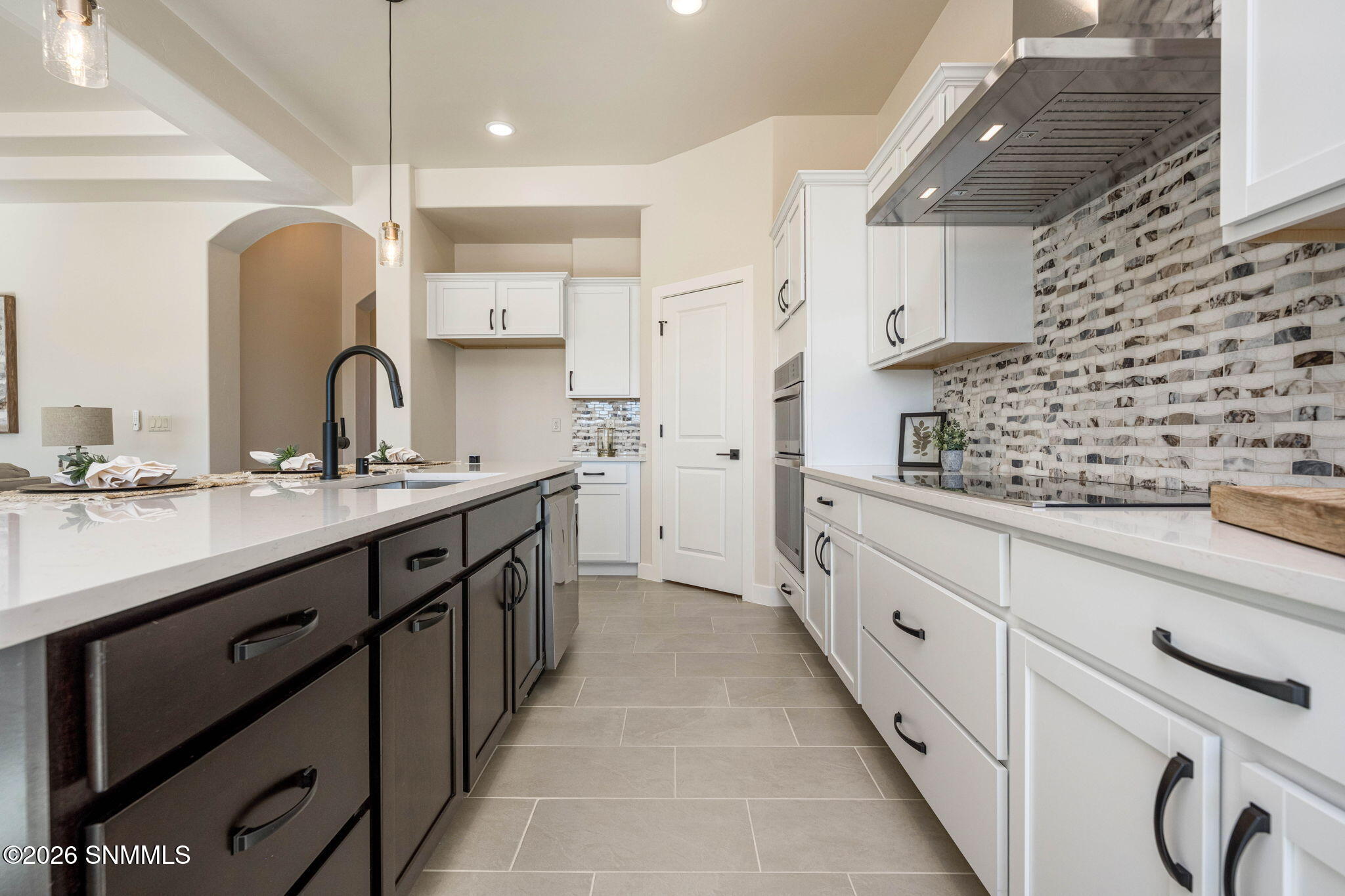 17-web-or-mls-Snappin Homes (Portrait382