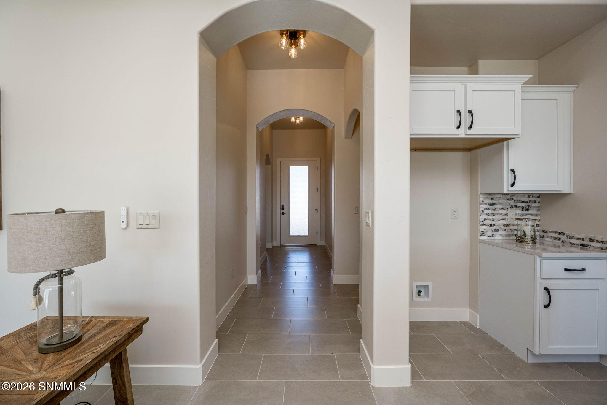 6-web-or-mls-Snappin Homes (Portrait3820