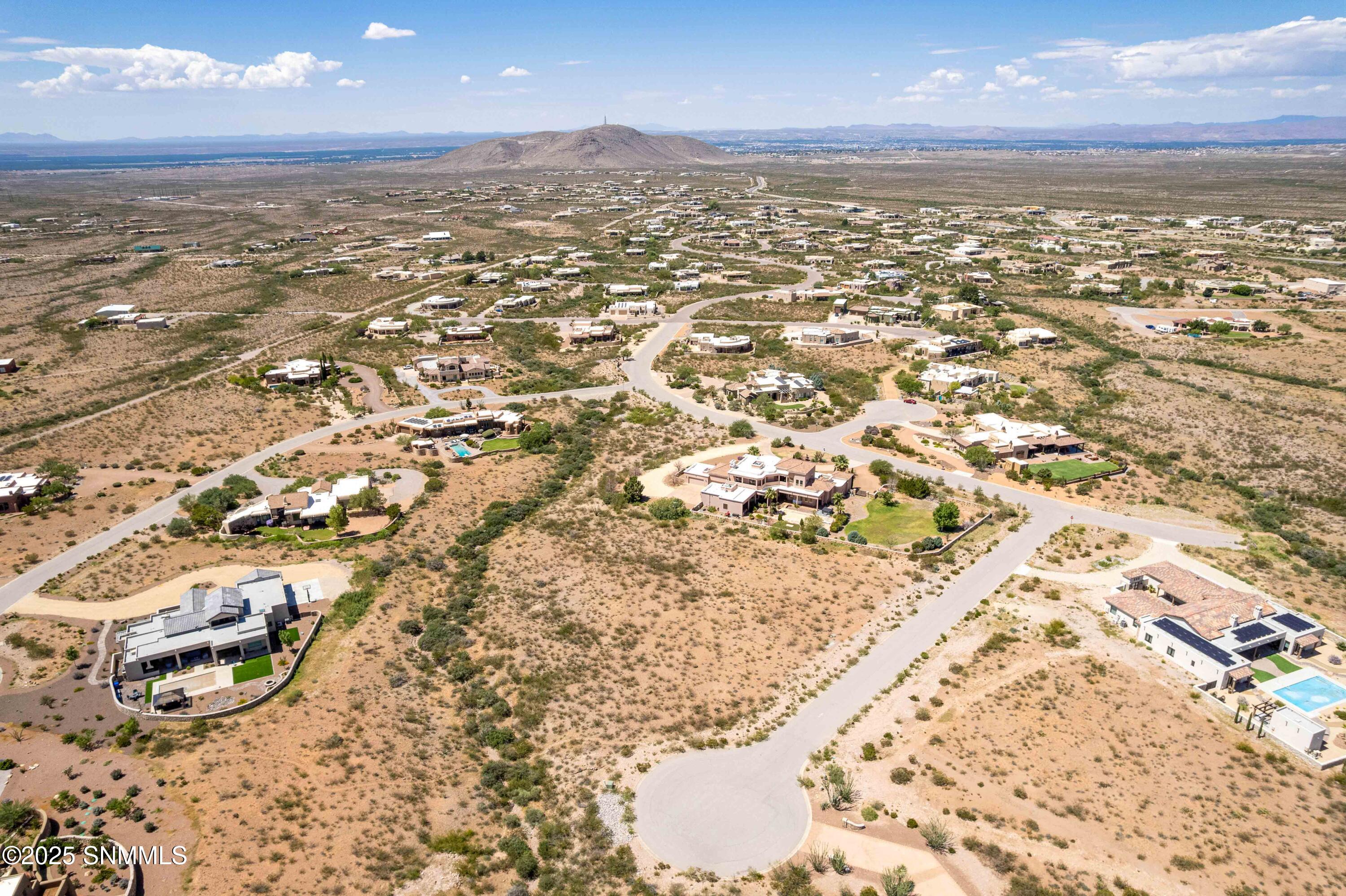 Snappin Homes (R0325897_VistaEstrella)-1