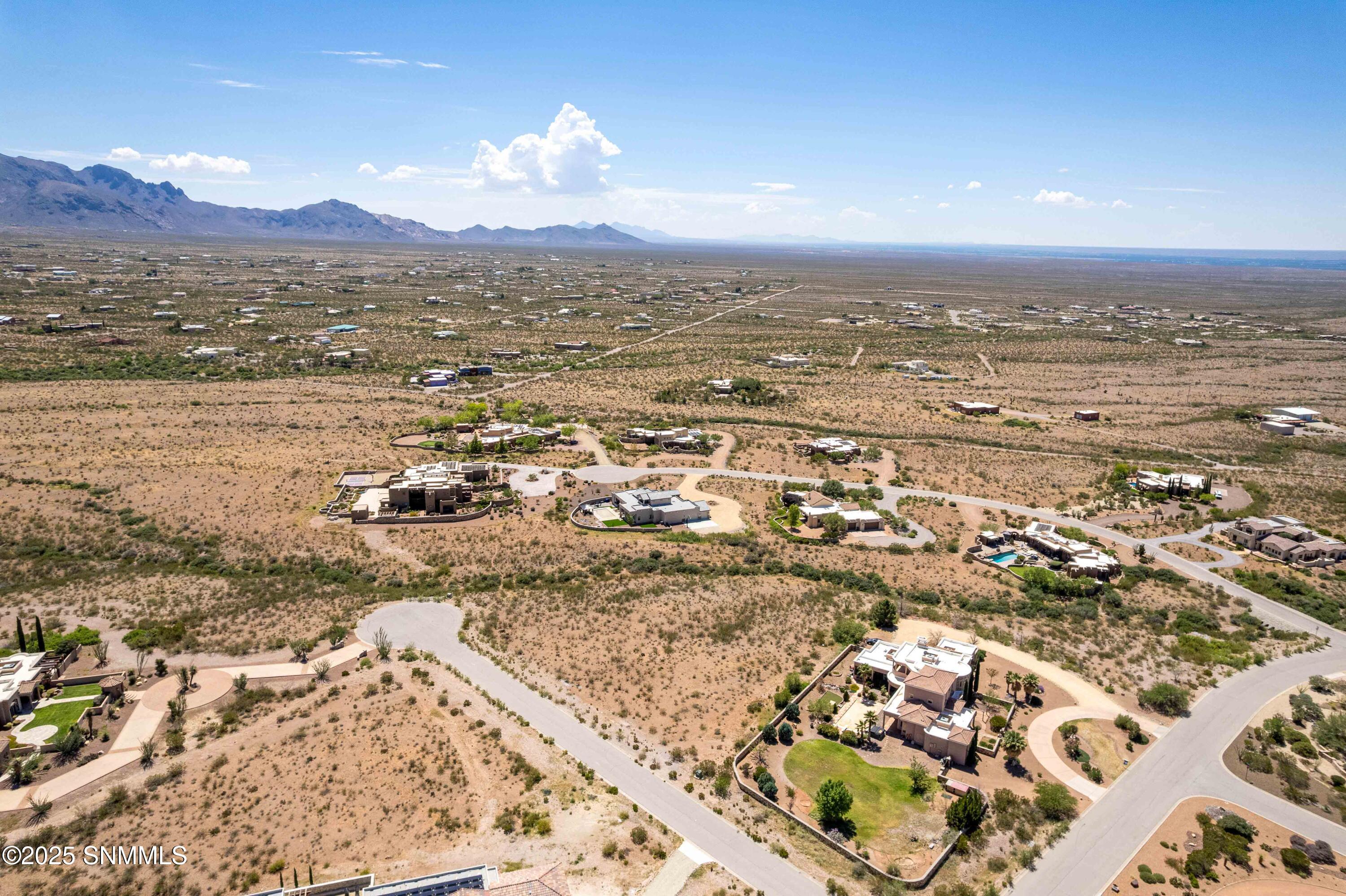 Snappin Homes (R0325897_VistaEstrella)-1