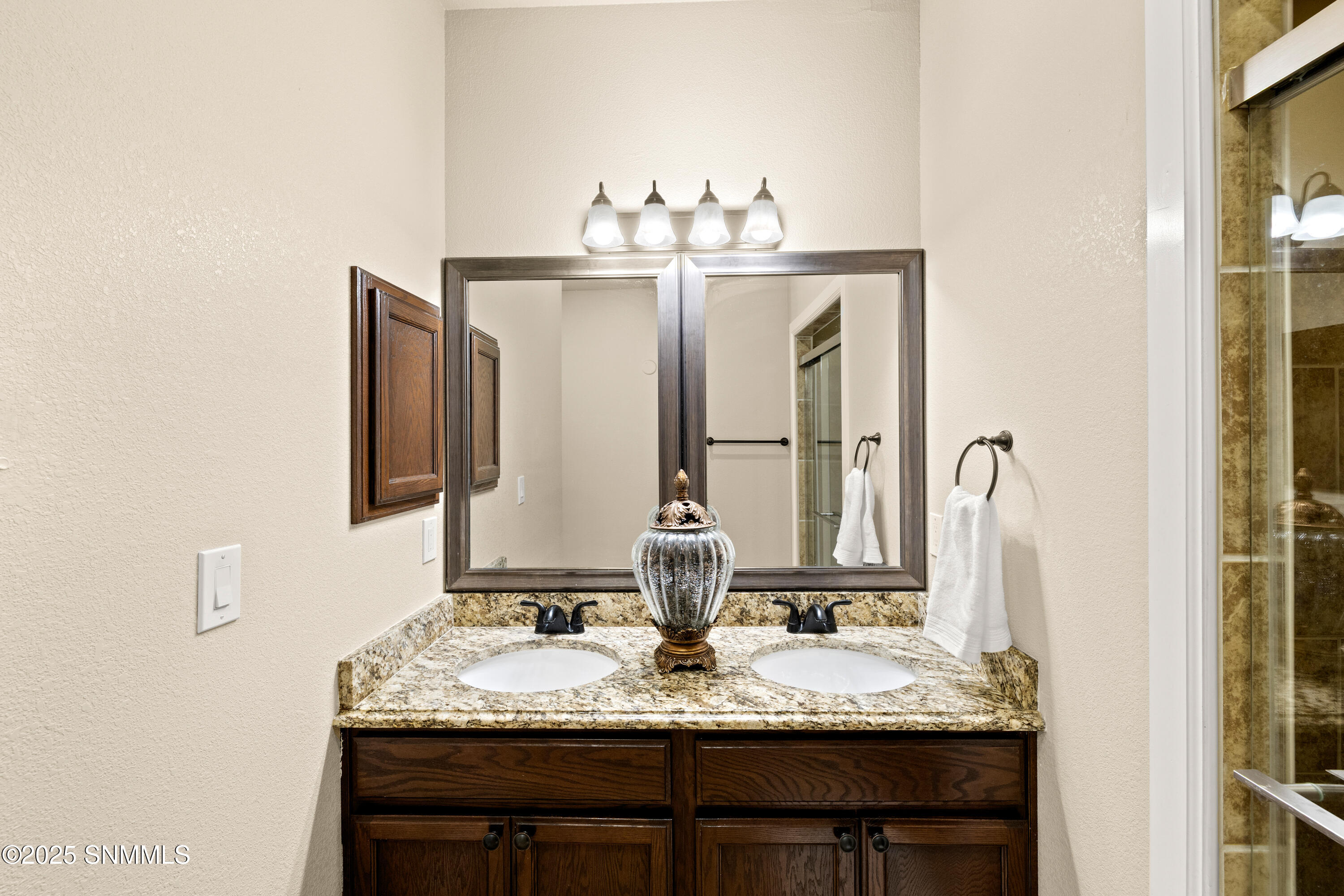 5826-Willet-MLS-Camera-Guy-26