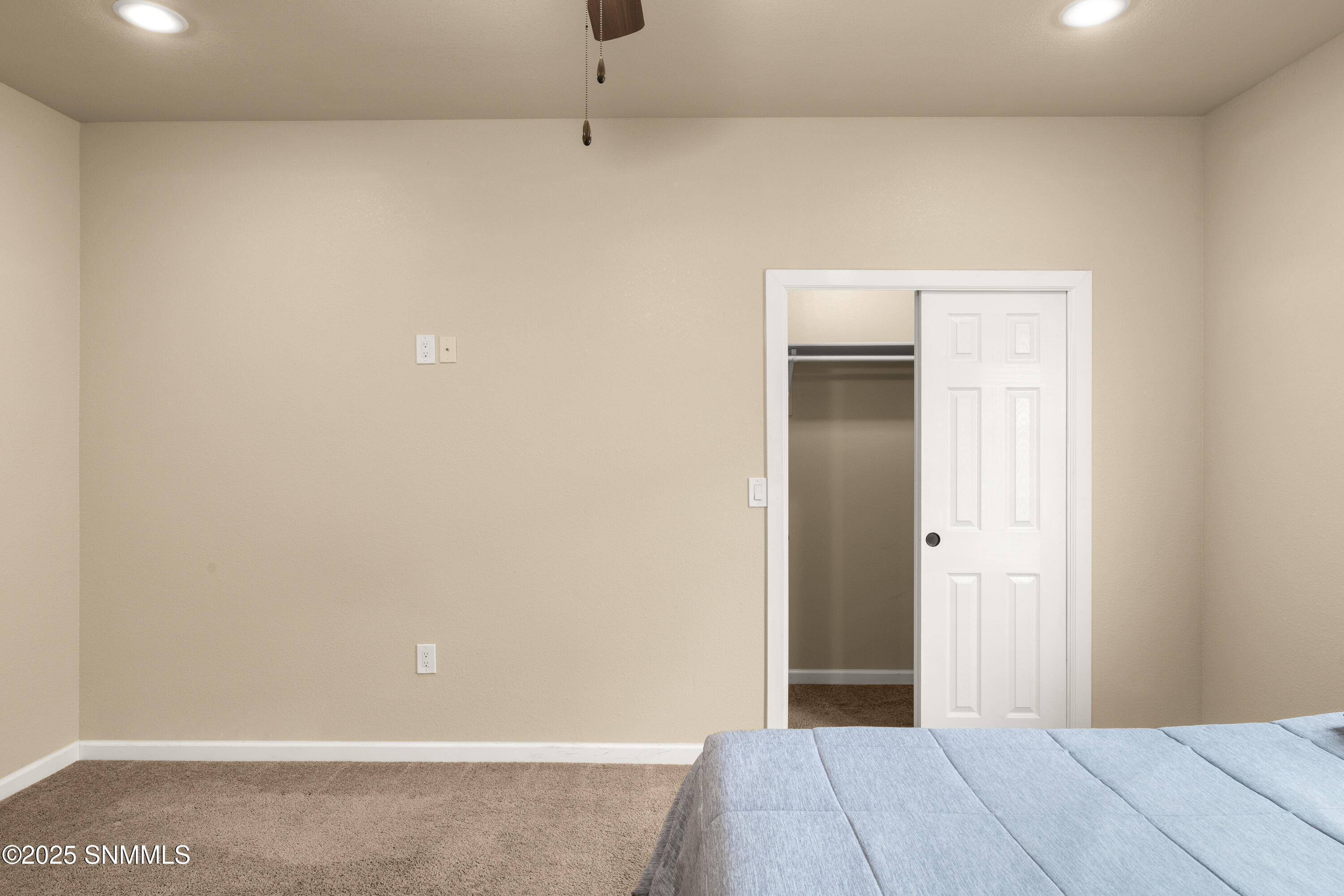 5826-Willet-MLS-Camera-Guy-19