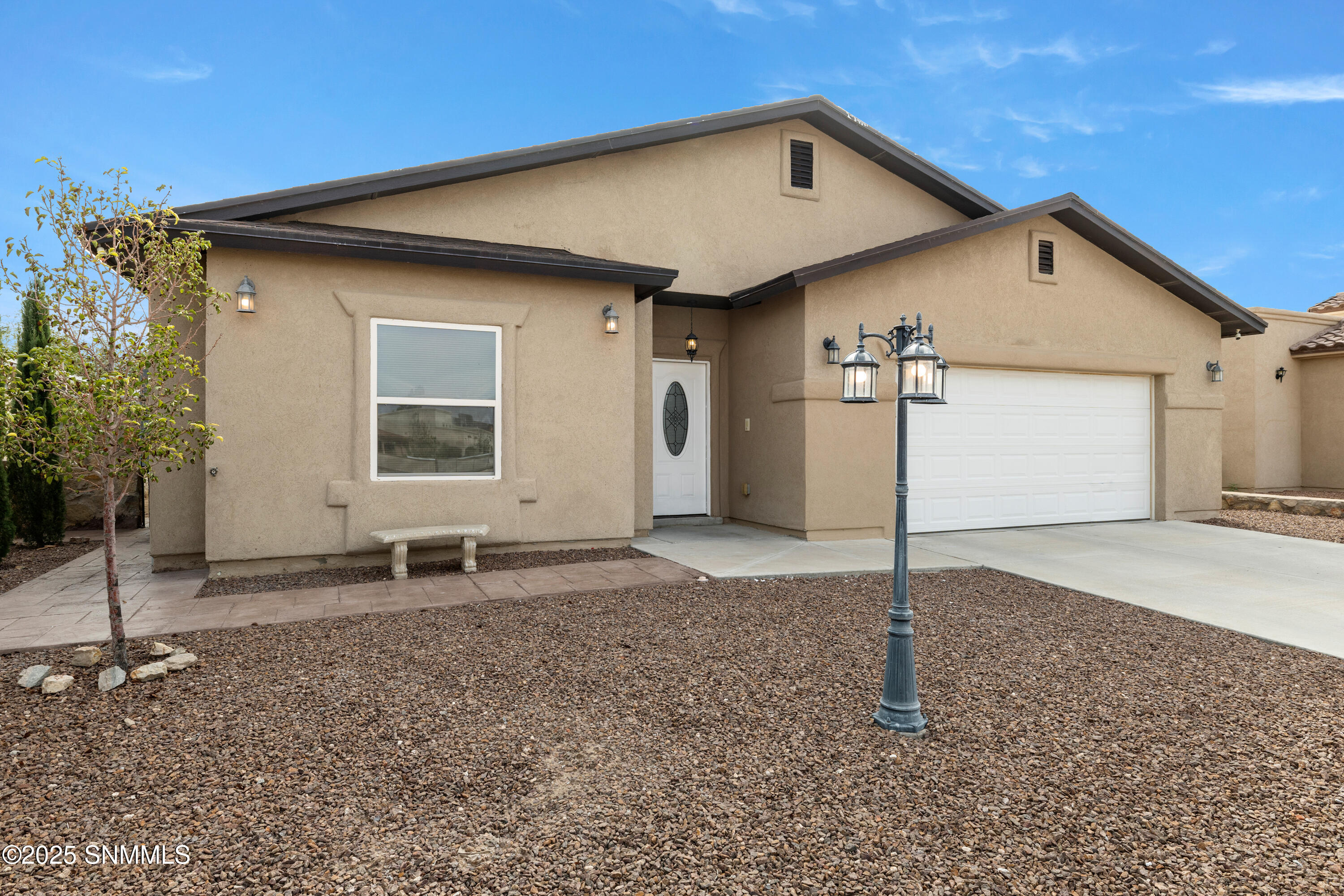 5826-Willet-MLS-Camera-Guy-3