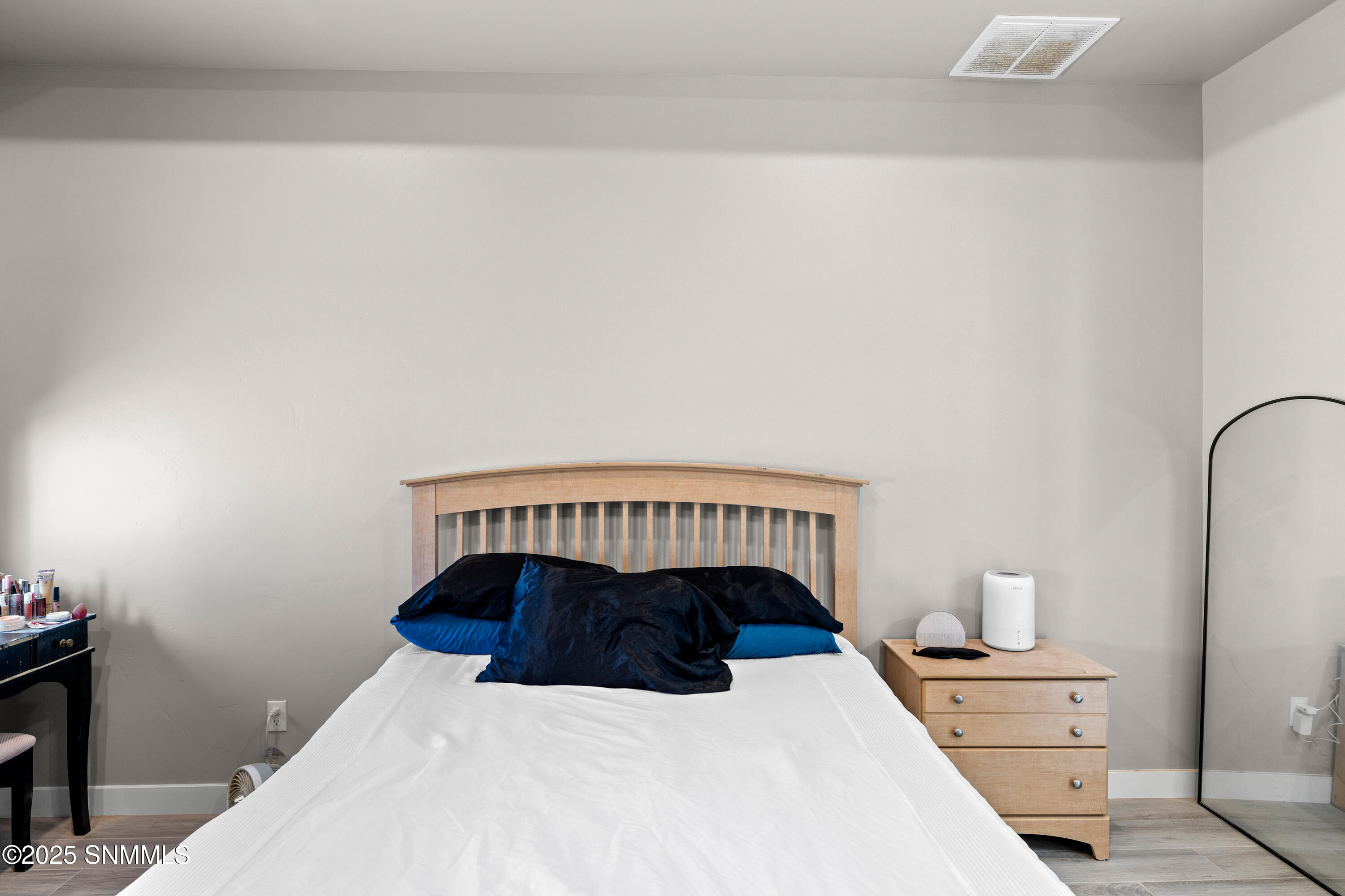 6274-Recoleta-MLS-Camera-Guy-21