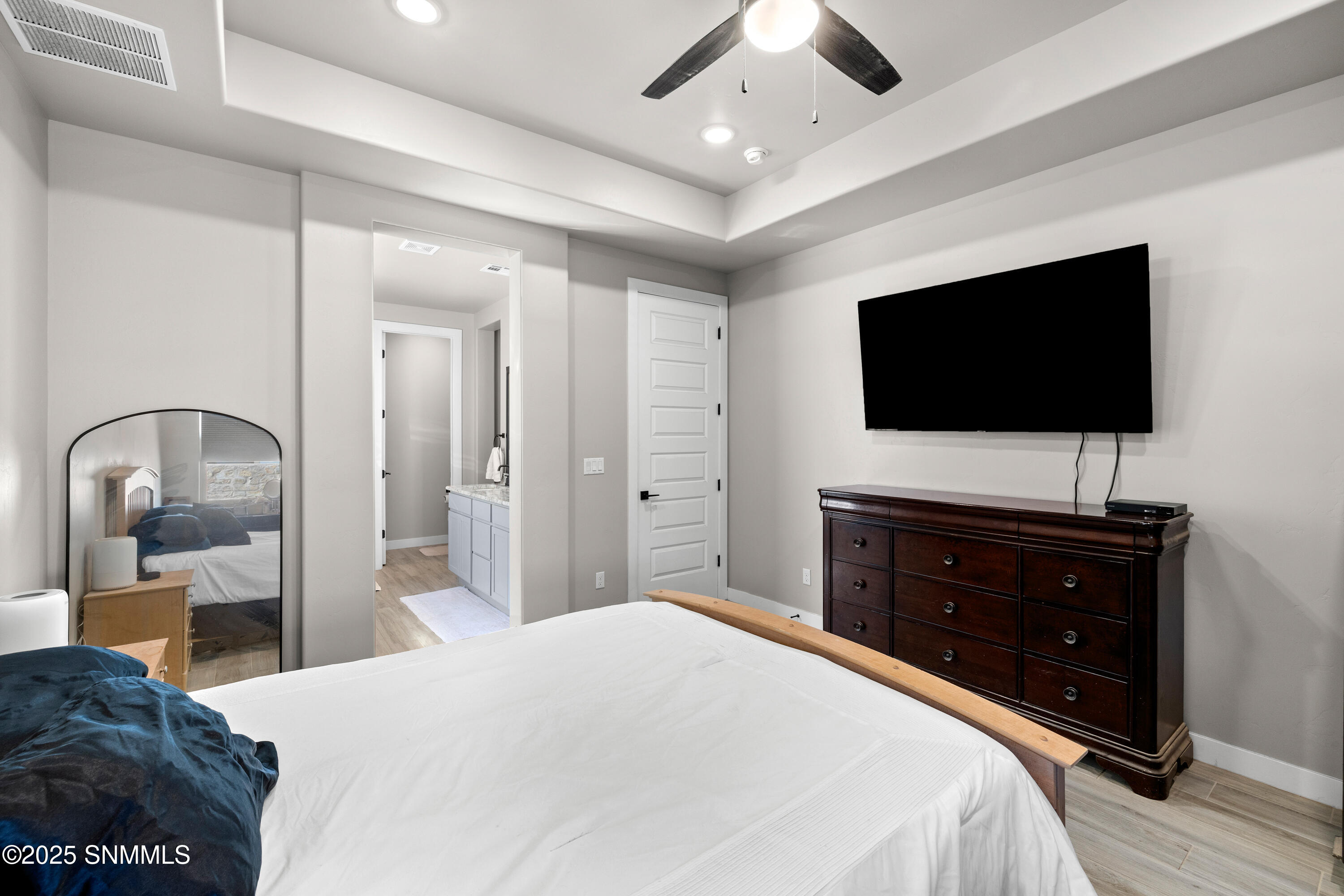 6274-Recoleta-MLS-Camera-Guy-23