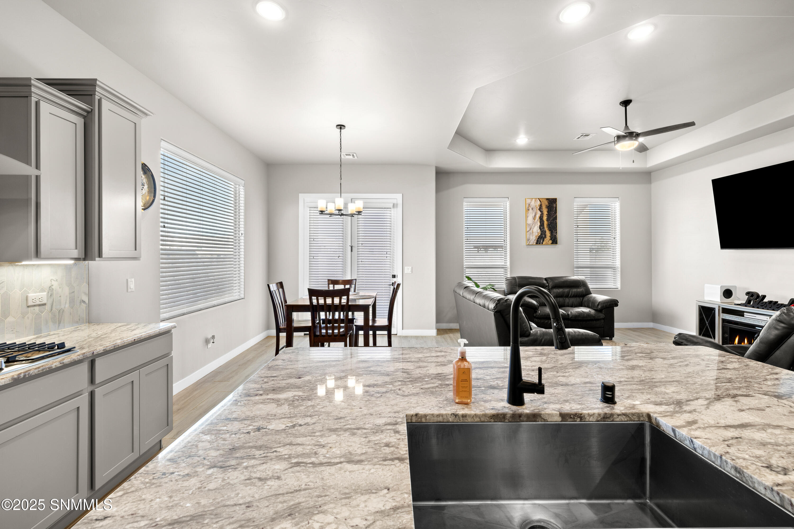 6274-Recoleta-MLS-Camera-Guy-7